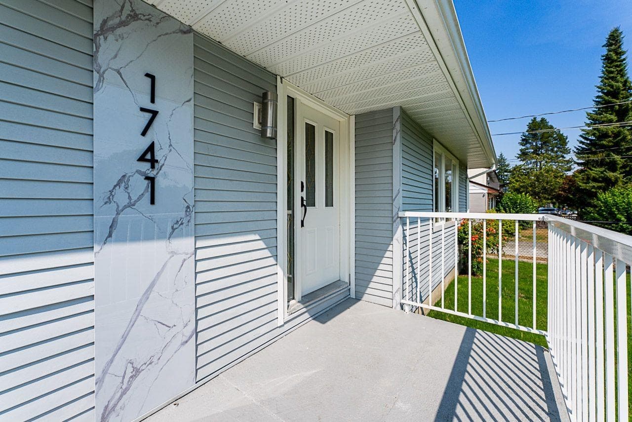 1741 Salisbury Avenue, Port Coquitlam, V3B 1X6 — photo 2