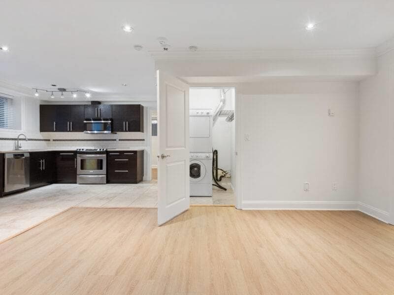 Basement Suite - 4352 Carolyn Drive, North Vancouver, V7R 4A6 — photo 5