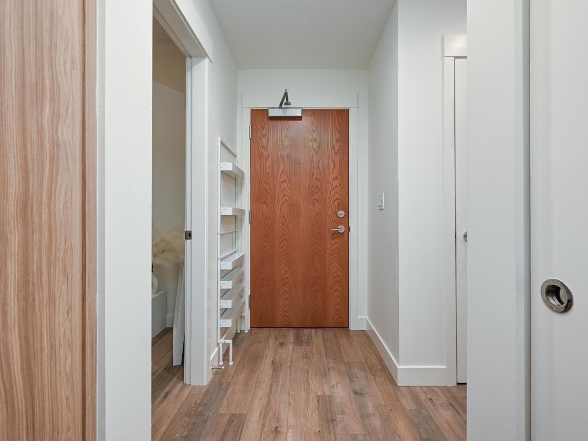 320 - 750 Dogwood Street, Coquitlam, V3J 0K6 — photo 3