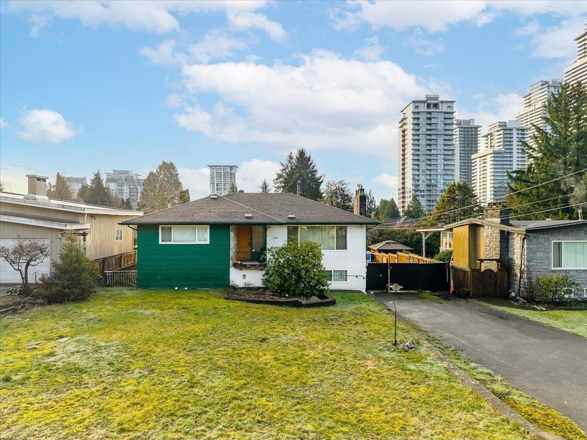 518 Appian Way, Coquitlam, V3J 2A5 — photo 1