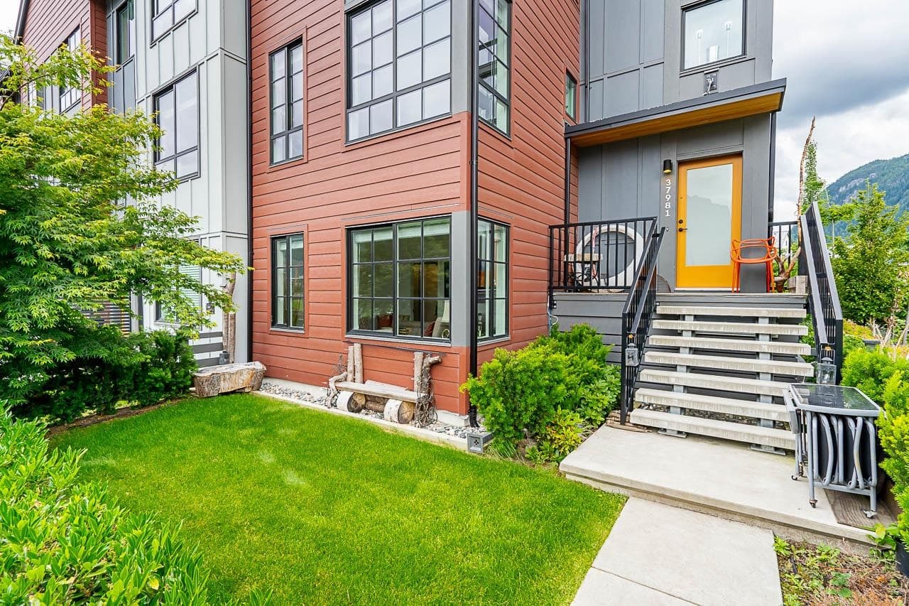 37981 Helm Way, Squamish, V8B 2A1 — photo 2