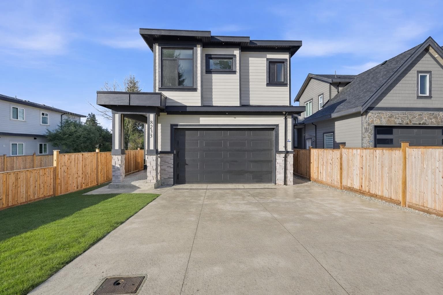 8233 114 Street, Delta, V4C 5J4 — photo 1