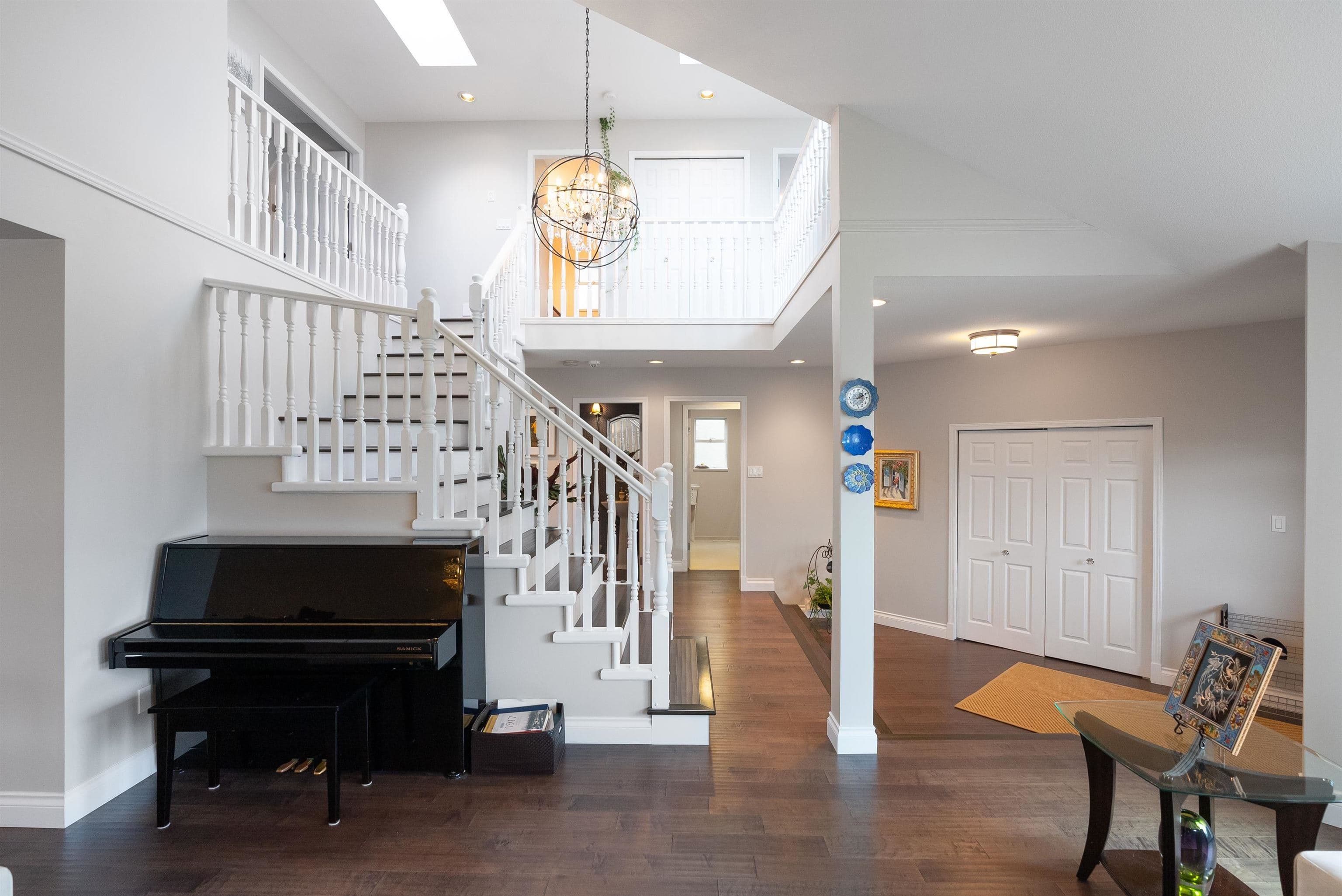 2634 Homesteader Way, Port Coquitlam, V3C 5Y6 — photo 3