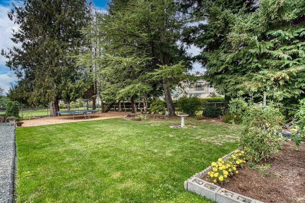 8668 Coventry Place, Chilliwack, V2P 4V5 — photo 1