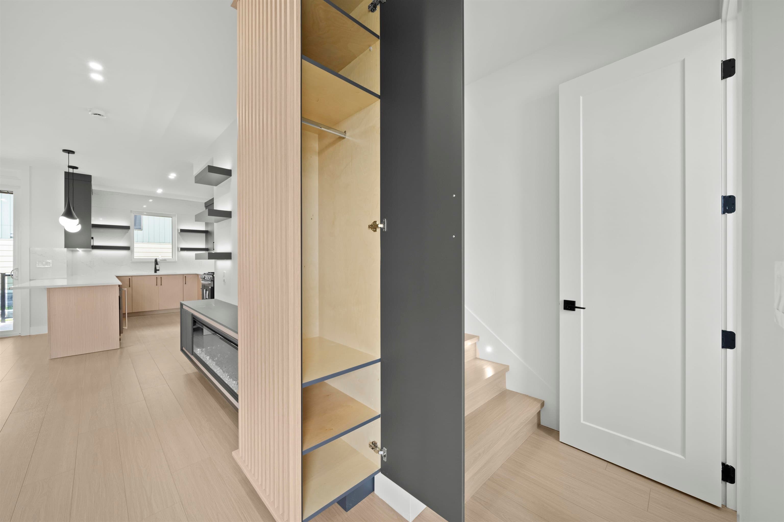 2 - 314 Nelson Street, Coquitlam, V3K 4N3 — photo 5
