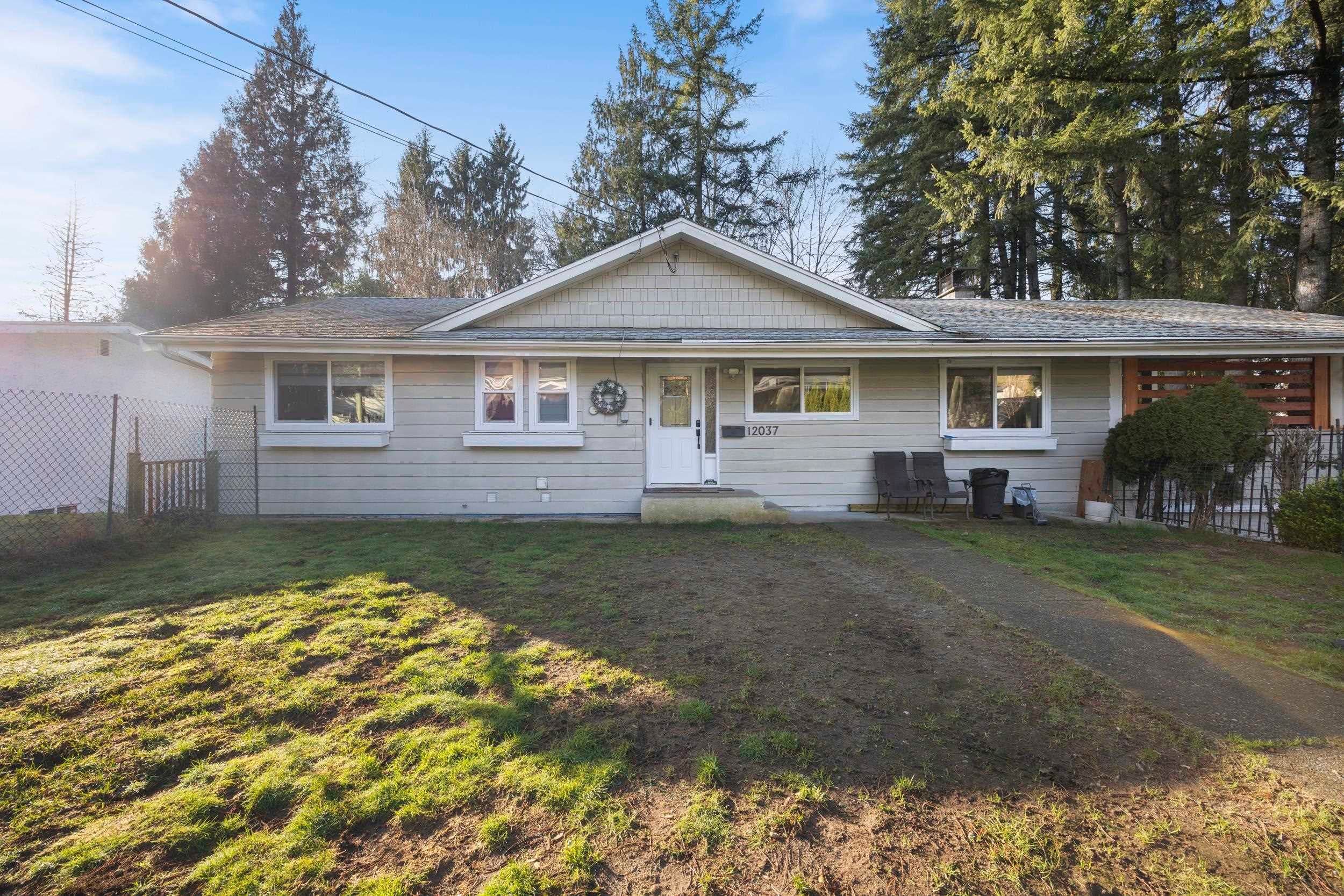 12037 208 Street, Maple Ridge, V2X 4W9 — photo 1