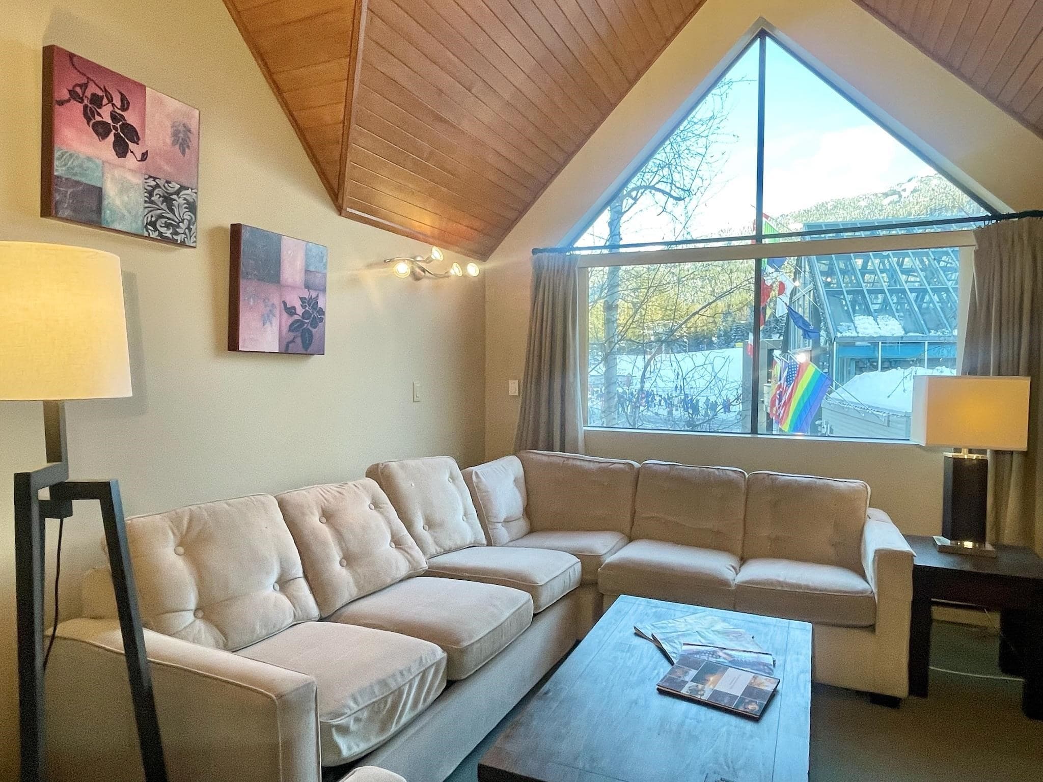 Week 13 - 4293 Mountain Square, Whistler, V8E 1B8 — photo 3