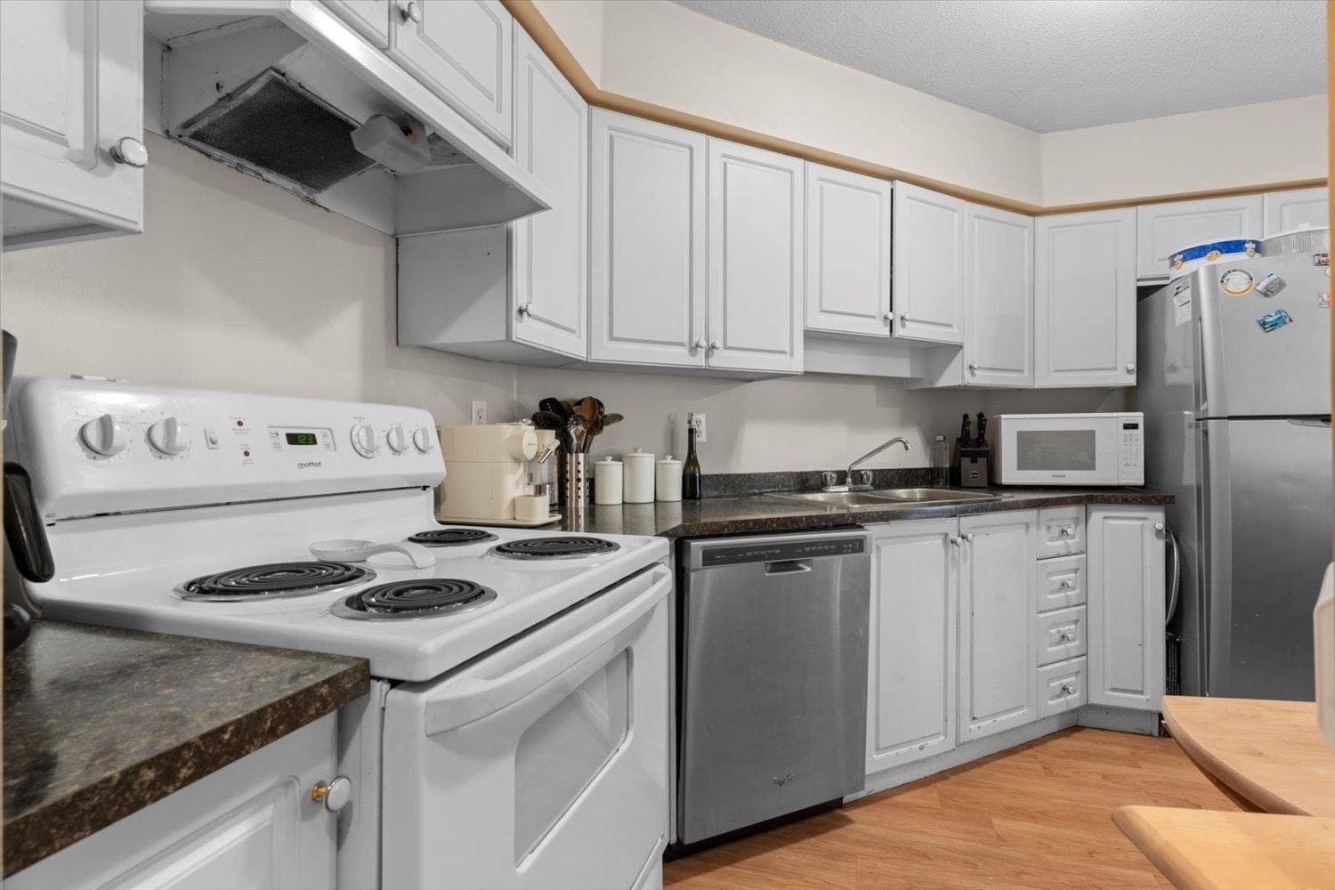 310 - 31771 Peardonville Road, Abbotsford, V2T 5S7 — photo 5