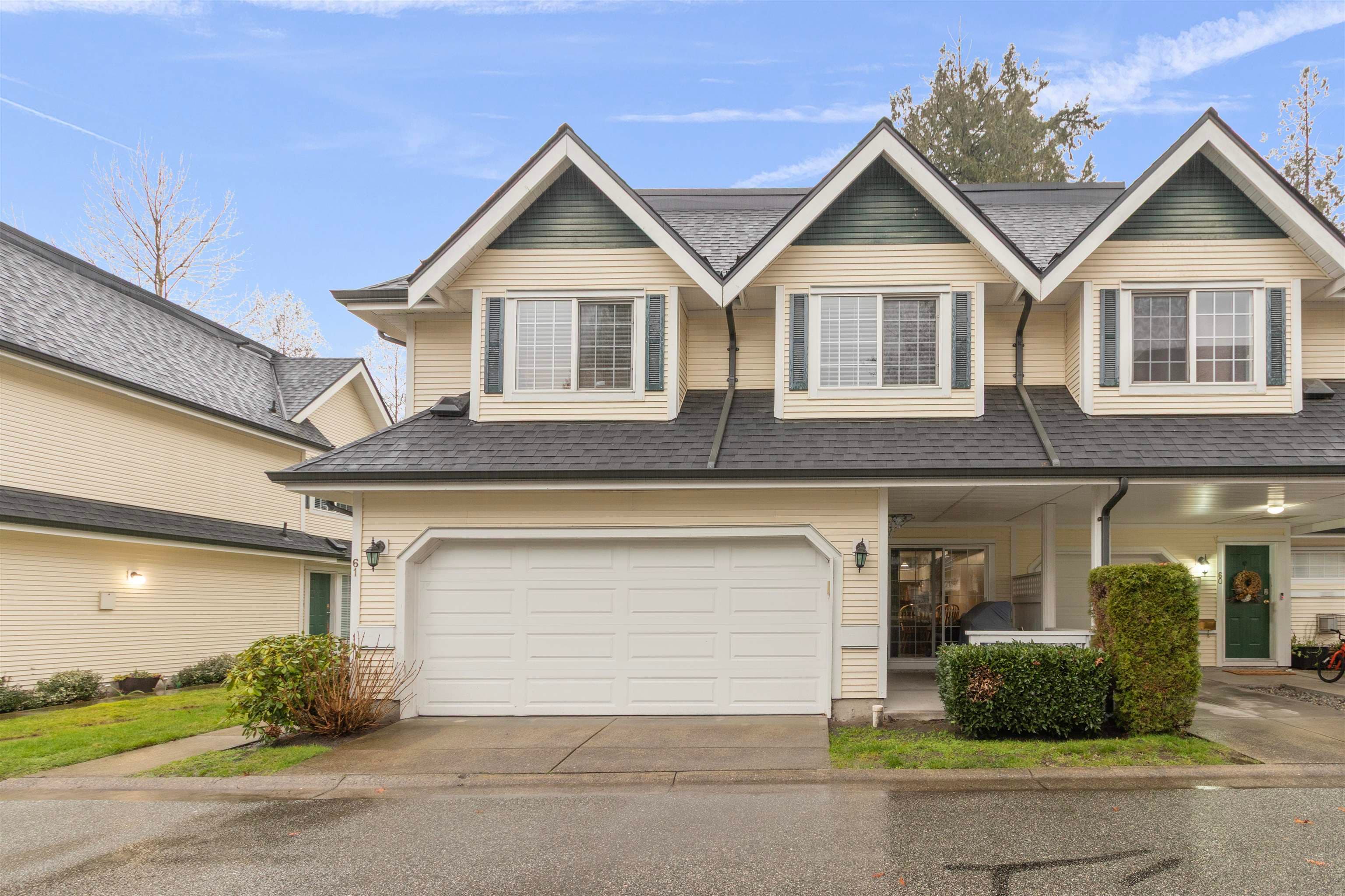 61 - 11355 236 Street, Maple Ridge, V2W 1W4 — photo 1