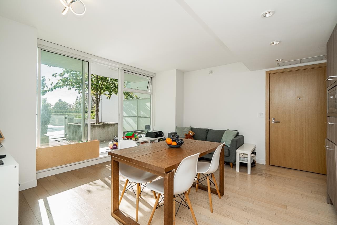 301 - 4638 Gladstone Street, Vancouver, V5N 0G5 — photo 2