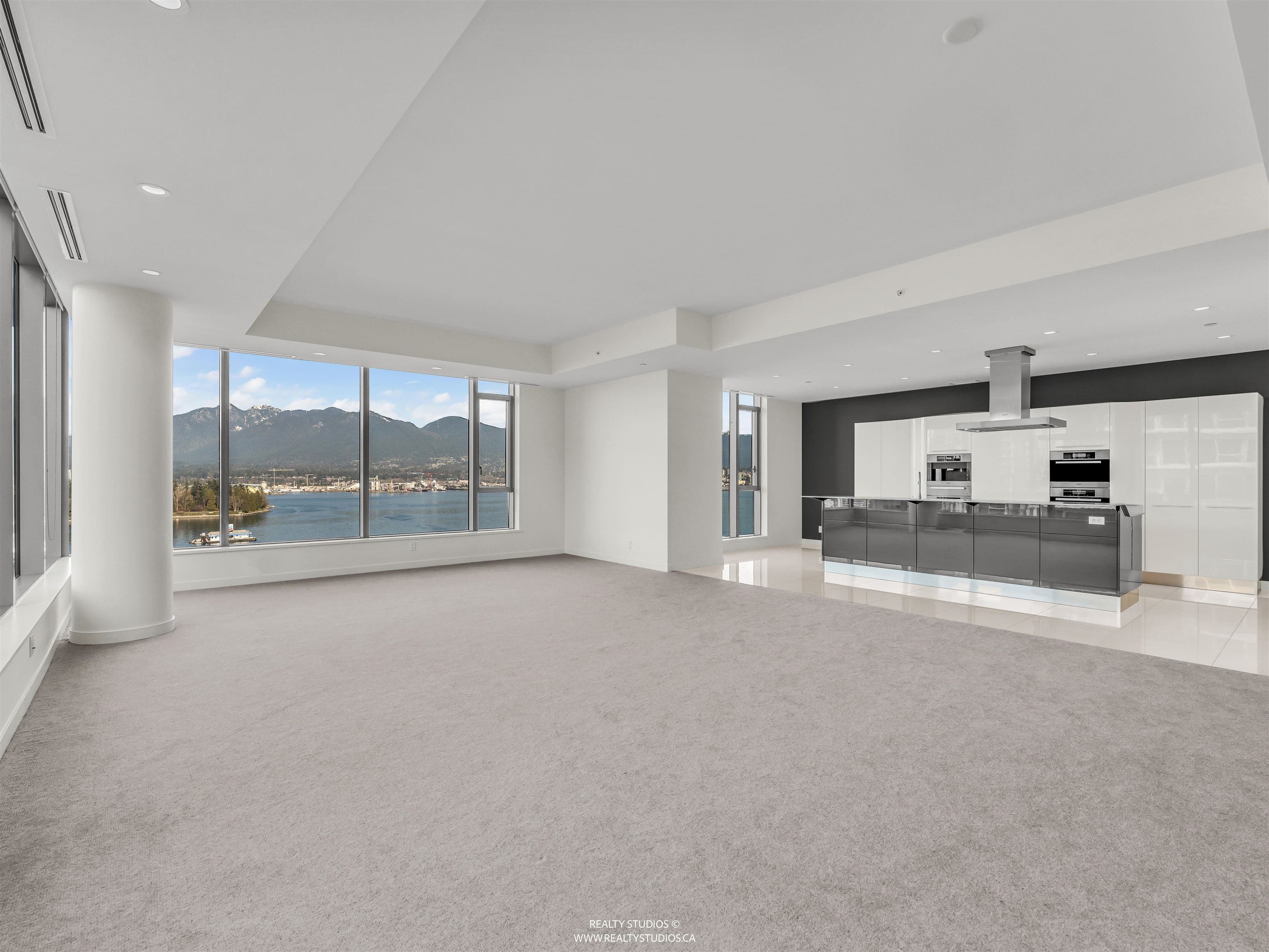 1301 - 277 Thurlow Street, Vancouver, V6C 0C1 — photo 3