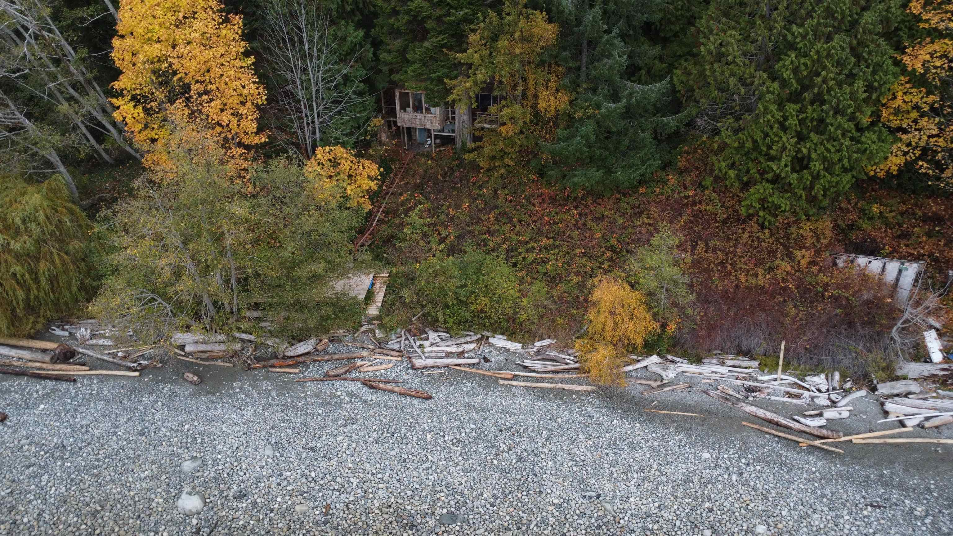 8131 Redrooffs Road, Halfmoon Bay, V7Z 1A7 — photo 5