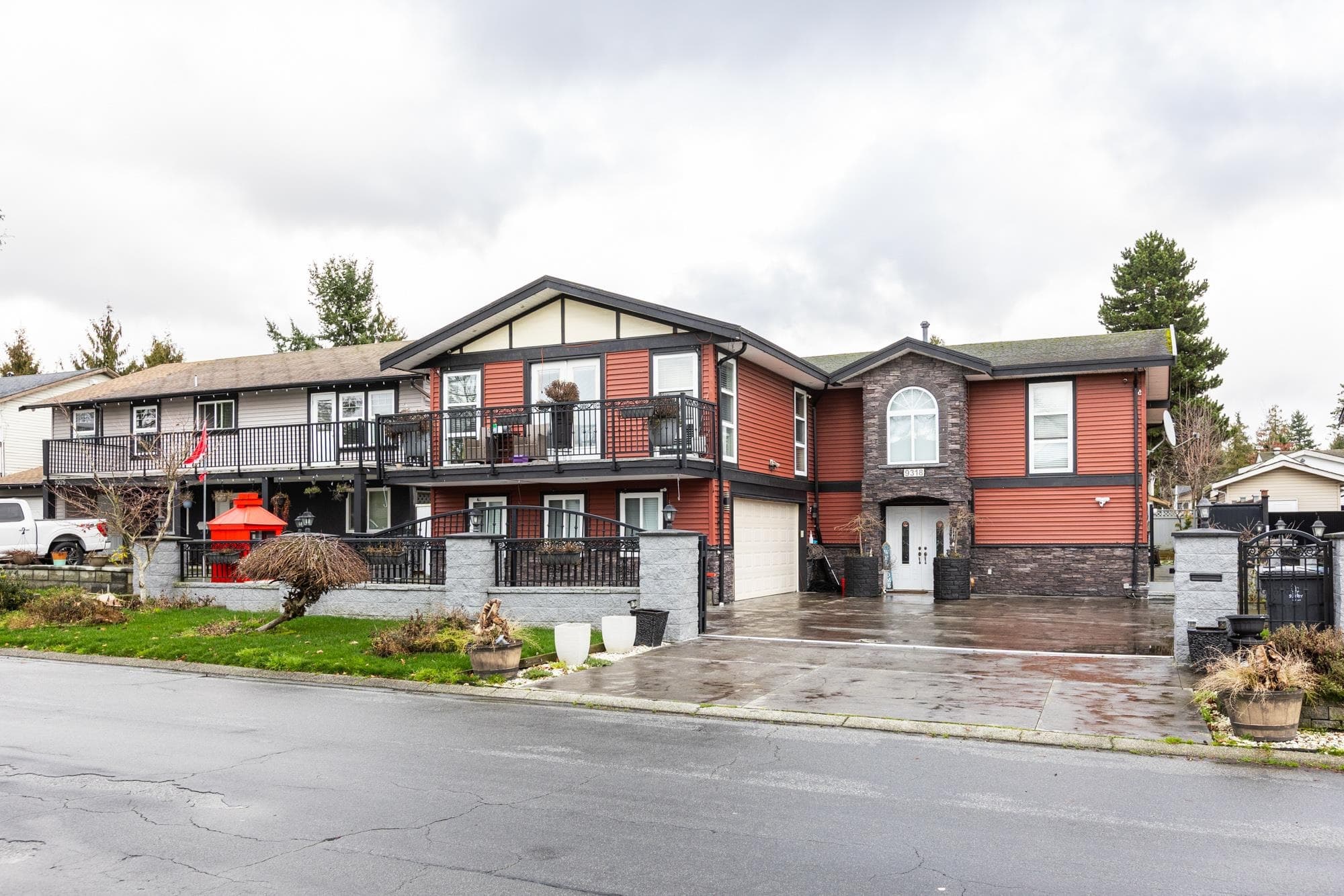 9318 Cinnamon Drive, Surrey, V3V 1V2 — photo 1