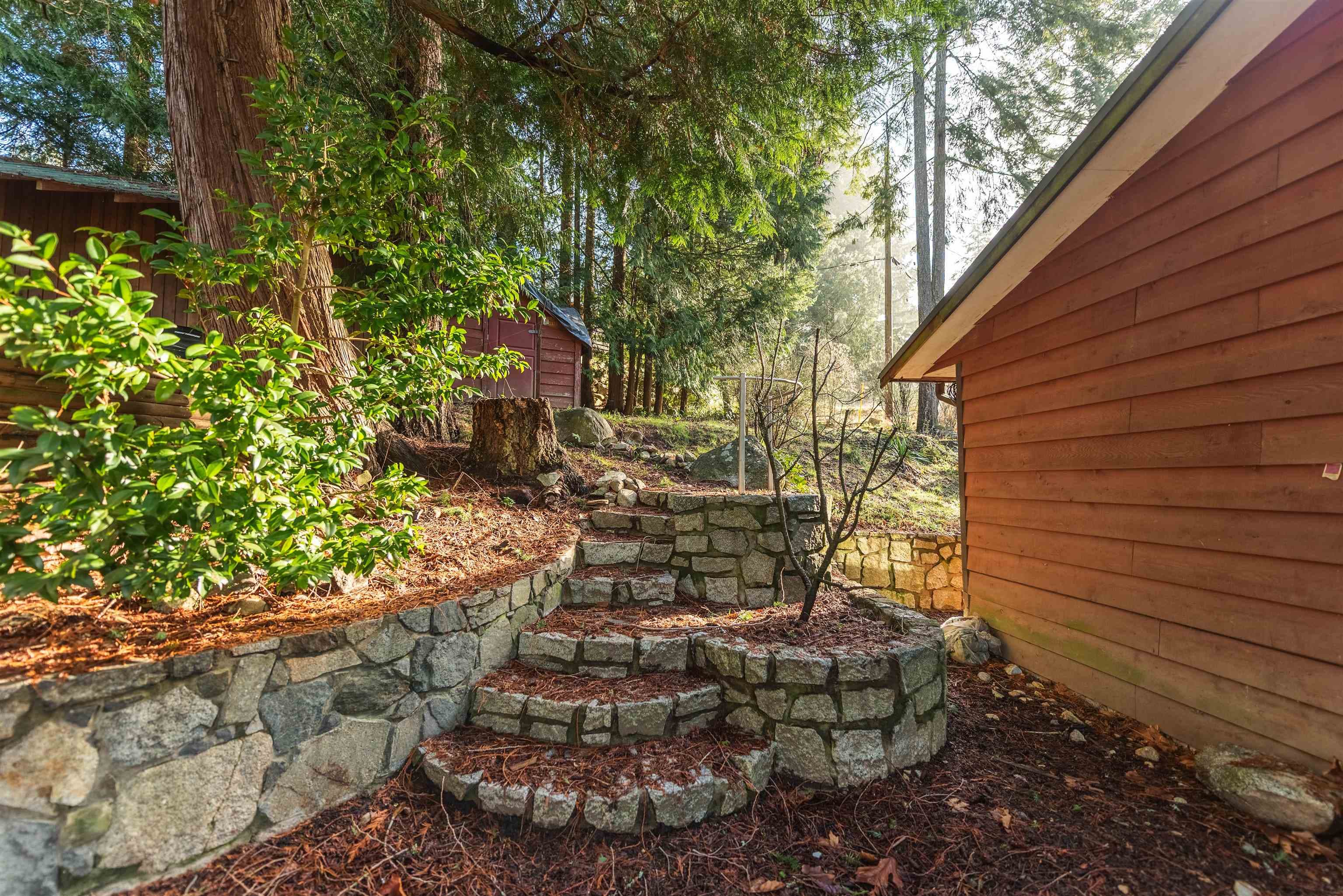 12928 Jesse Road, Madeira Park, V0N 2H1 — photo 2