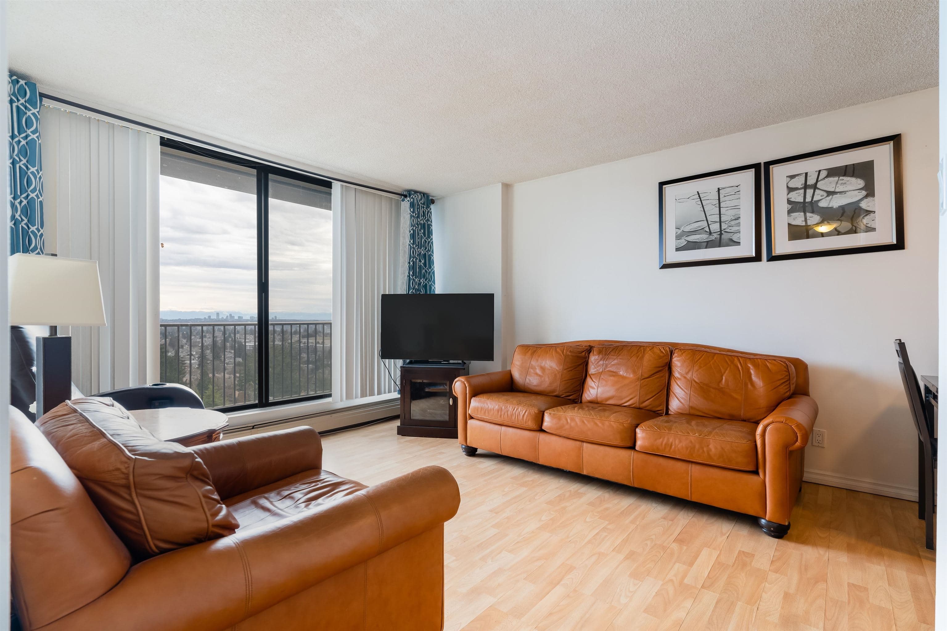 1402 - 7275 Salisbury Avenue, Burnaby, V5E 4E1 — photo 2