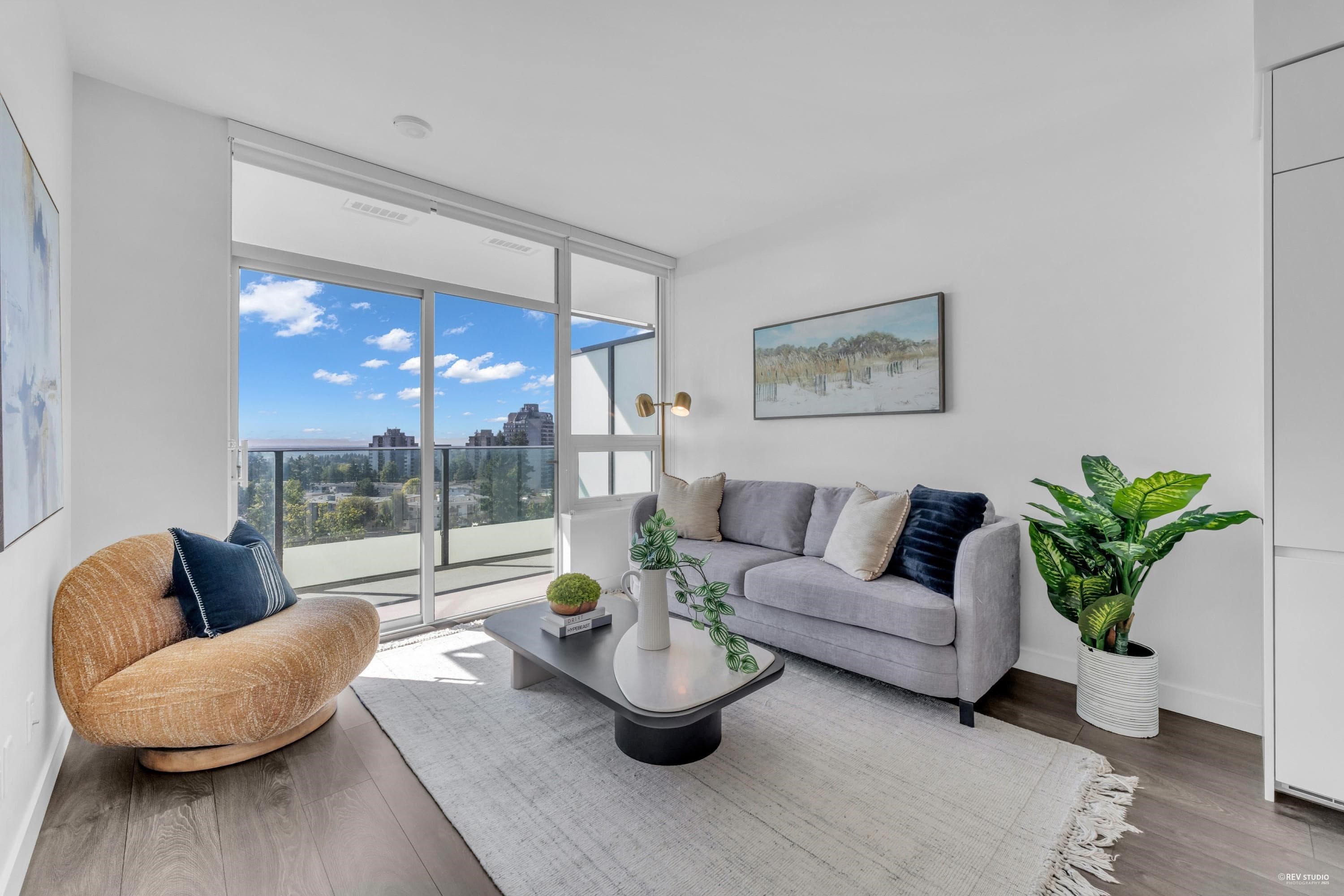 1105 - 6463 Silver Avenue, Burnaby, V5H 0K4 — photo 2