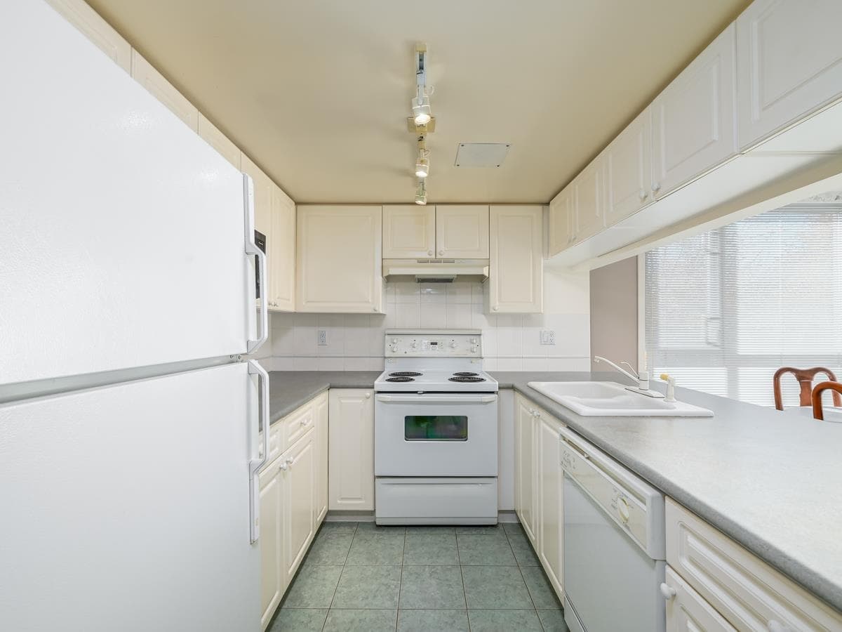 201 - 5860 Dover Crescent, Richmond, V7C 5R7 — photo 4