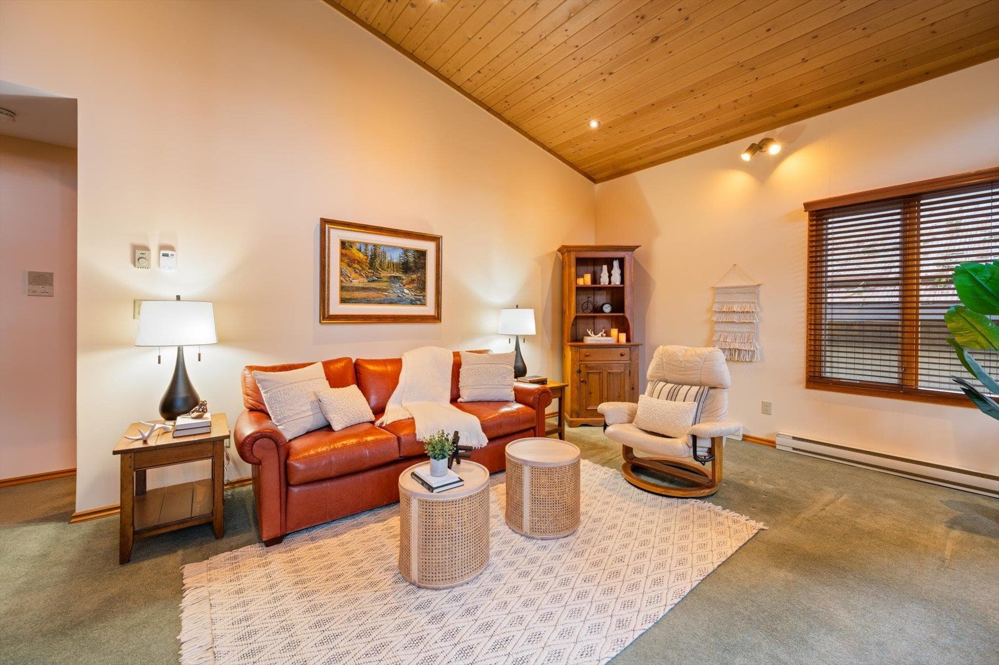 3205 Arbutus Drive, Whistler, V8E 0B8 — photo 4