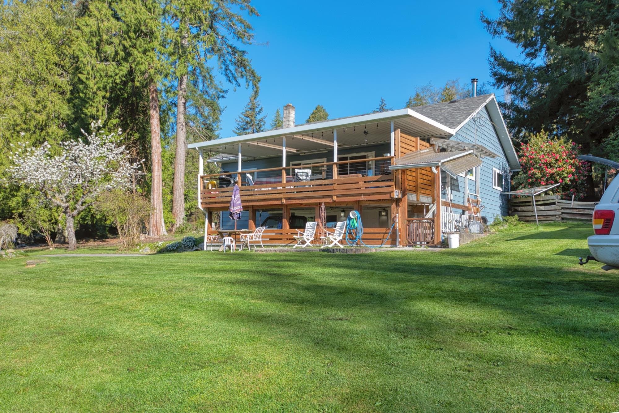1106 A & B Gladwin Trail Road, Roberts Creek, V0N 2W4 — photo 3