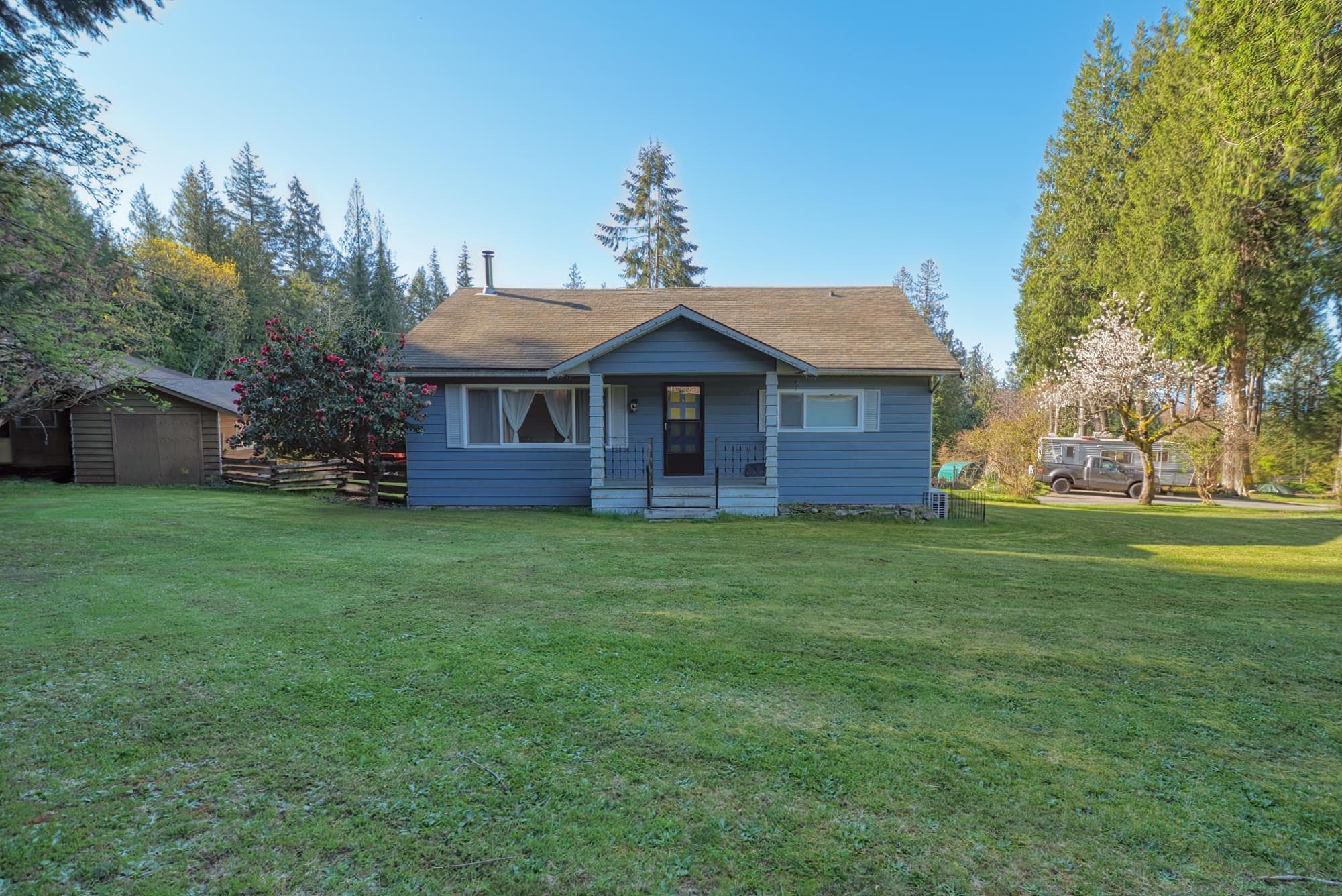 1106 A & B Gladwin Trail Road, Roberts Creek, V0N 2W4 — photo 4