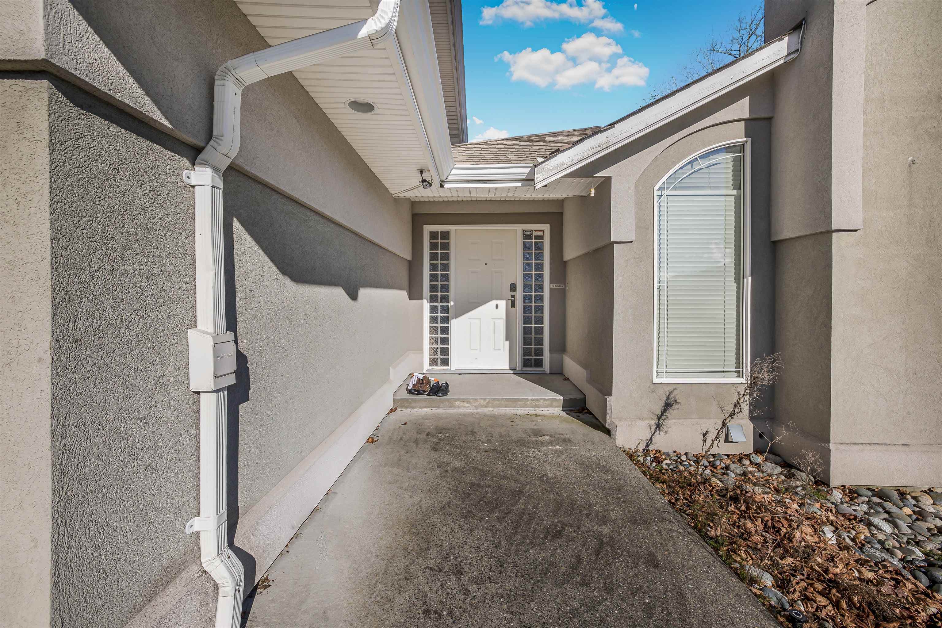 36111 Spyglass Lane, Abbotsford, V3G 2W7 — photo 3
