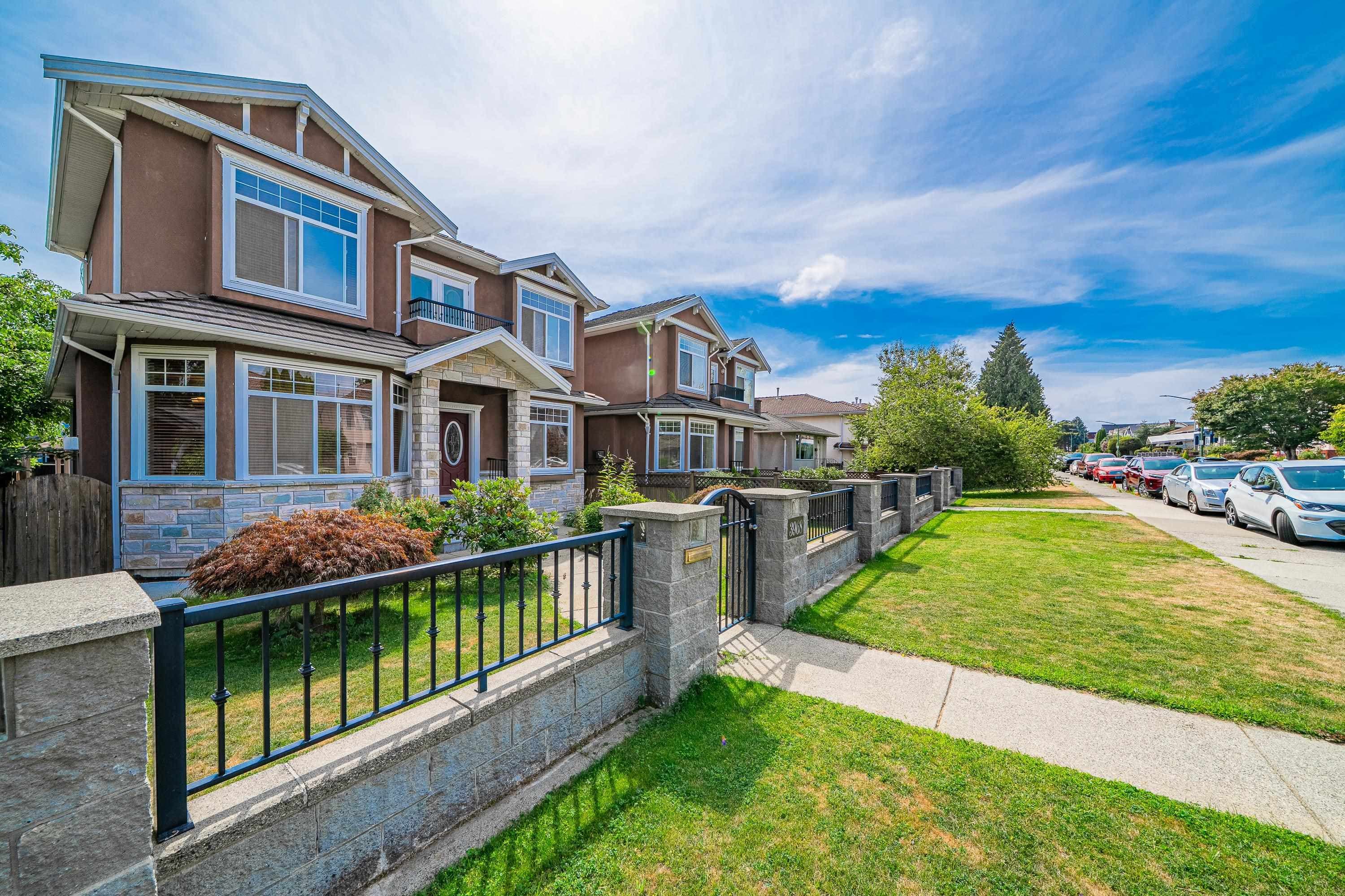 3968 Spruce Street, Burnaby, V5G 1Y1 — photo 2