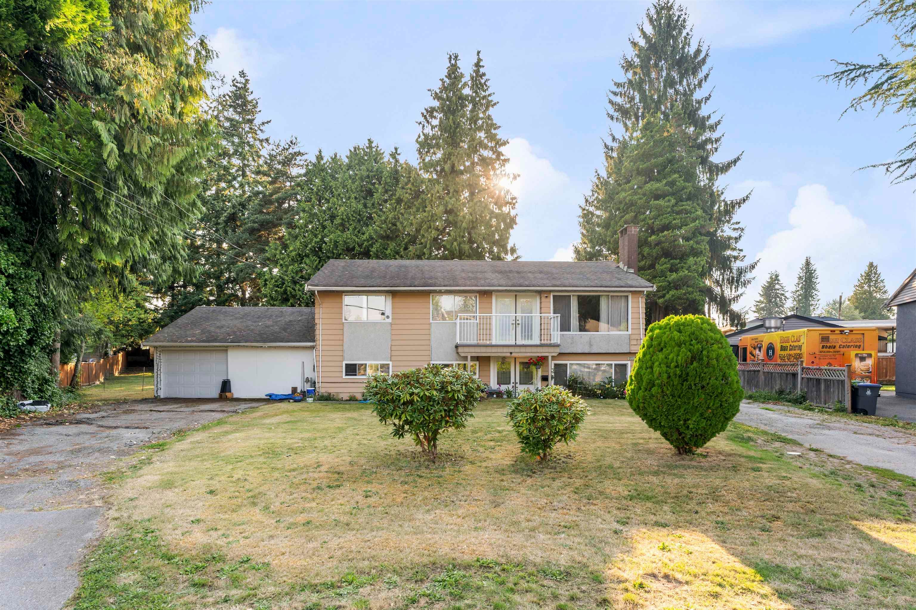 9761 124a Street, Surrey, V3V 4W2 — photo 1