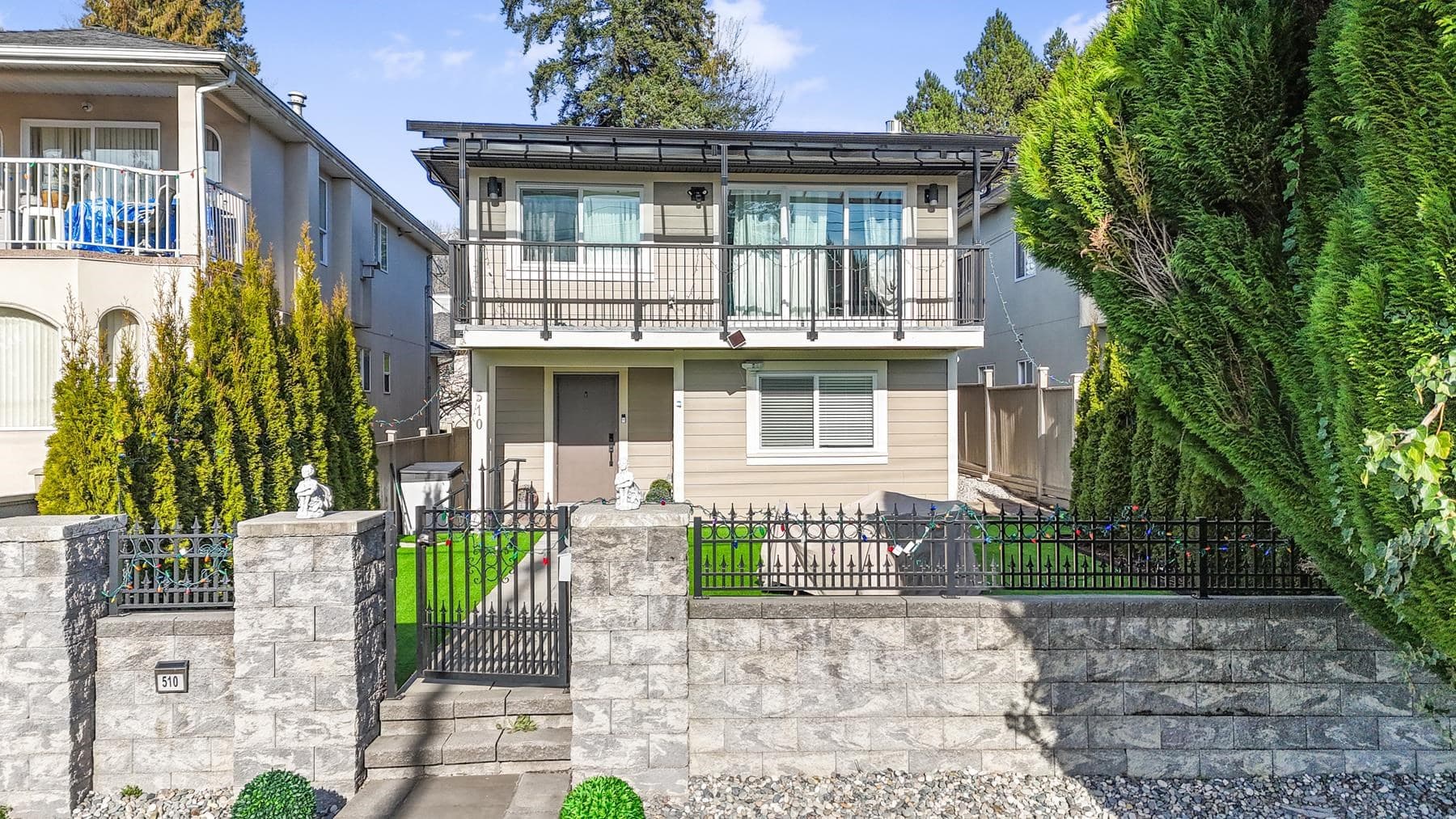 510 W 25th Street, North Vancouver, V7N 2G3 — photo 1