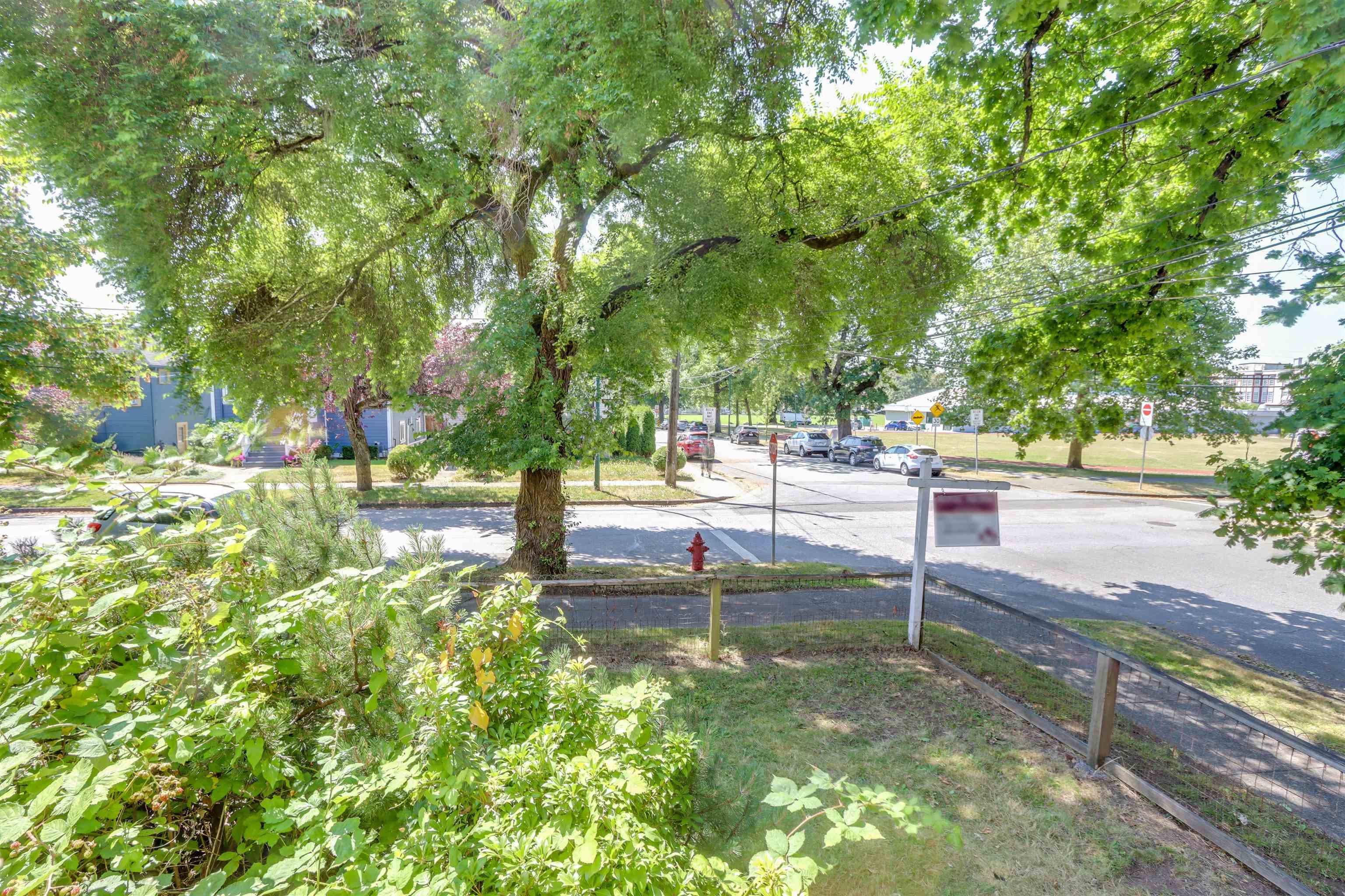 2305 Turner Street, Vancouver, V5L 2A6 — photo 4