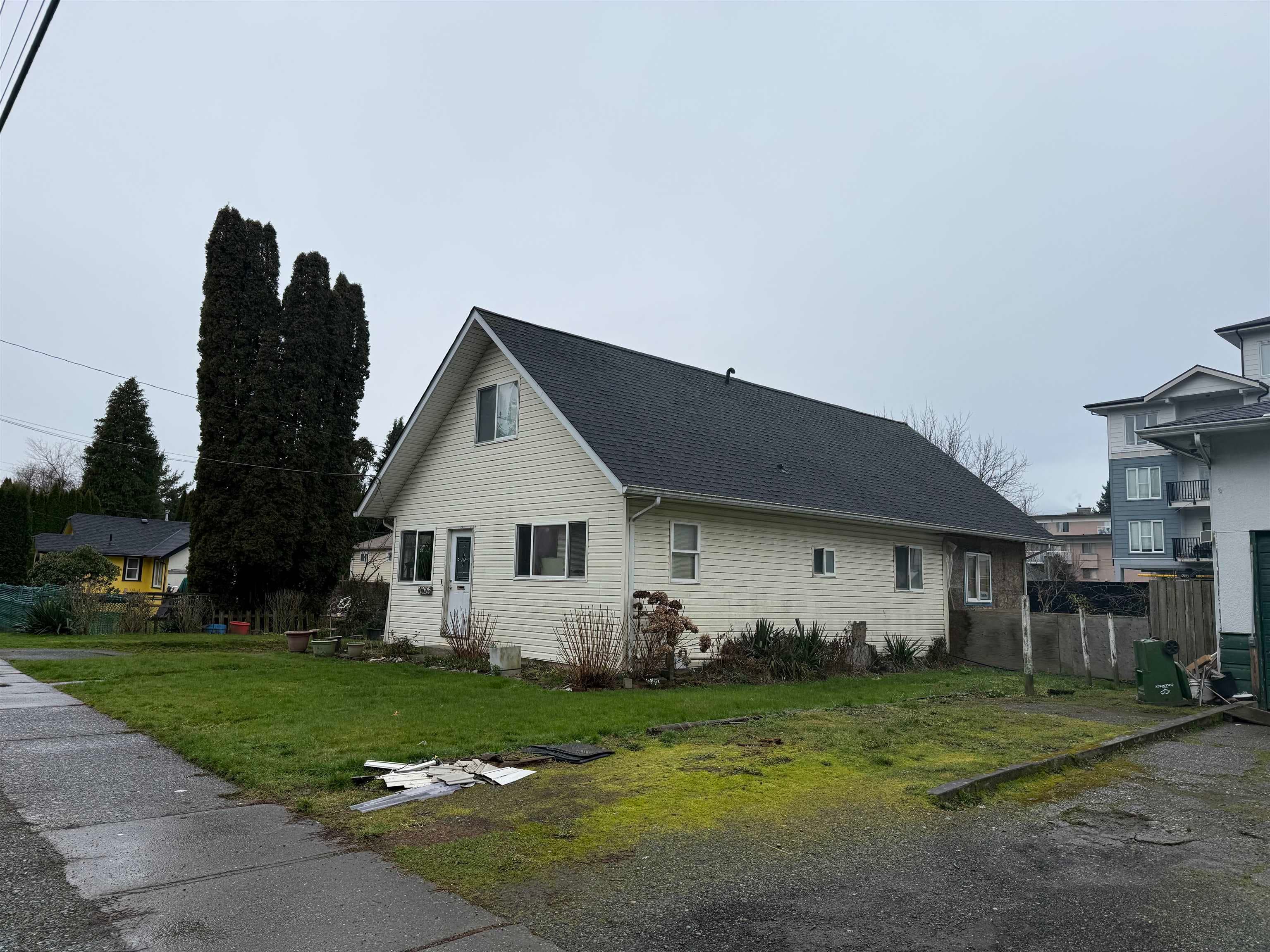 46063 Cleveland Avenue, Chilliwack, V2P 2X2 — photo 2