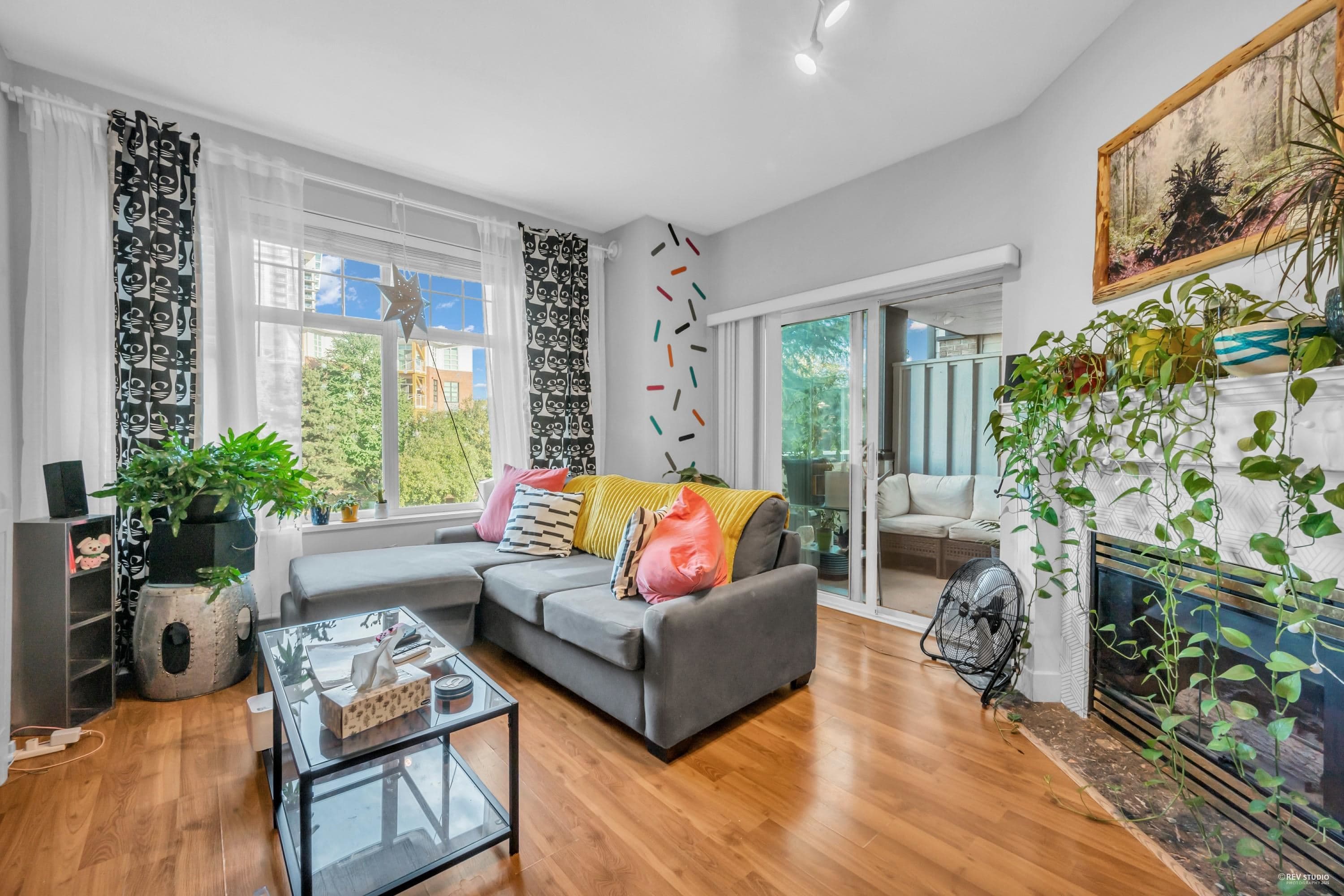 213 - 83 Star Crescent, New Westminster, V3M 6X8 — photo 2