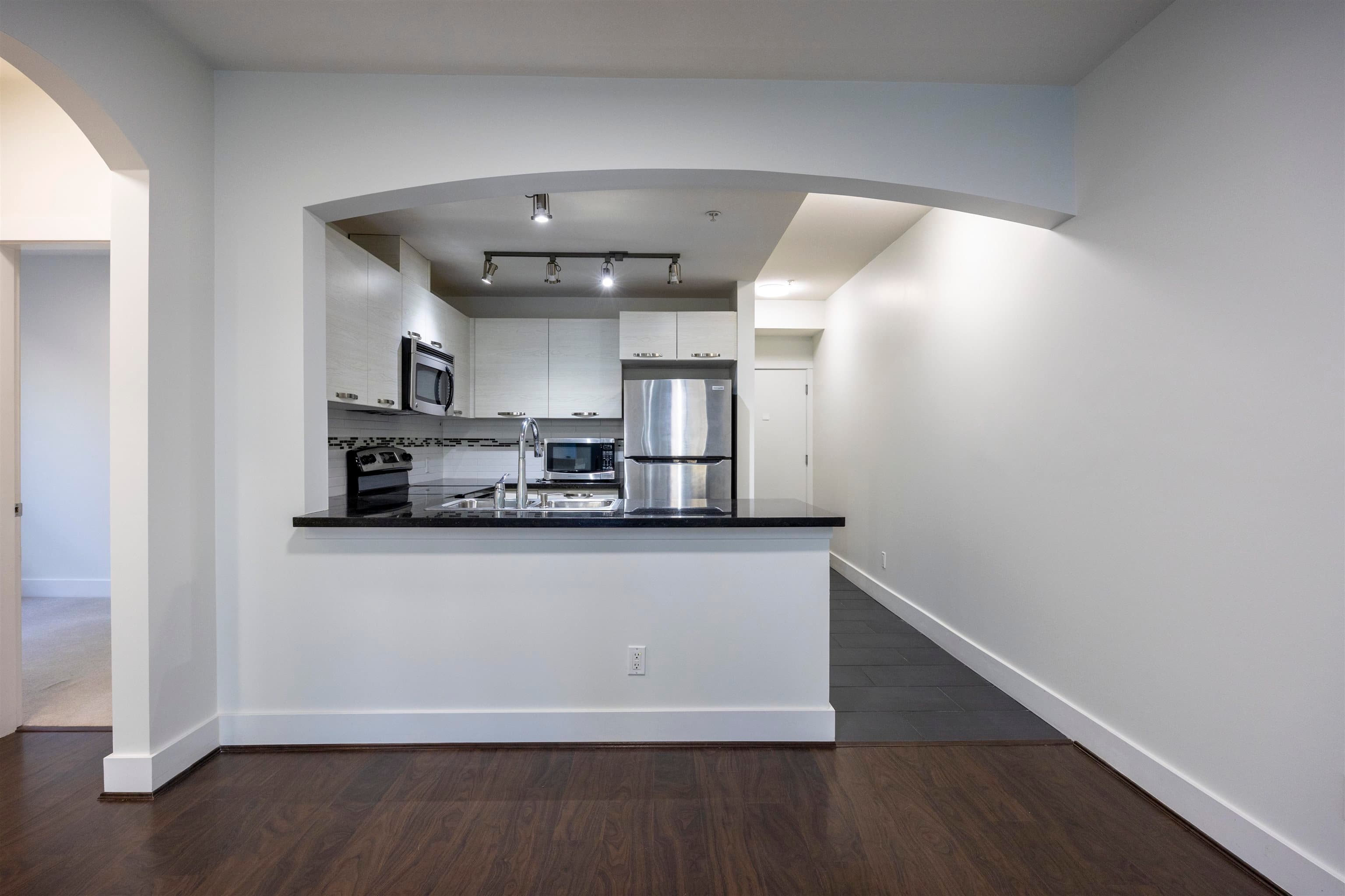 311 - 7428 Byrnepark Walk, Burnaby, V3N 0B4 — photo 4