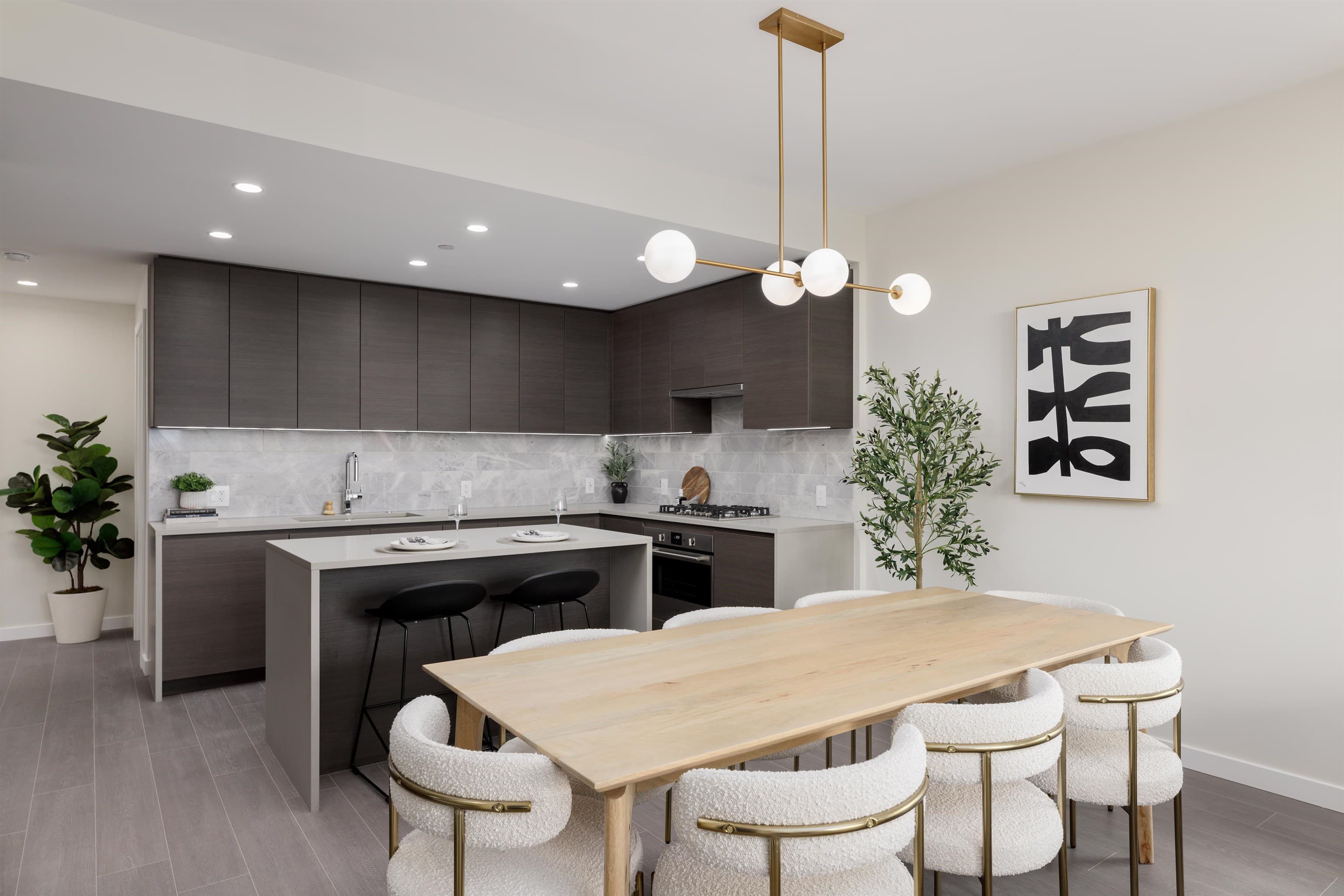 807 - 4168 Lougheed Highway, Burnaby