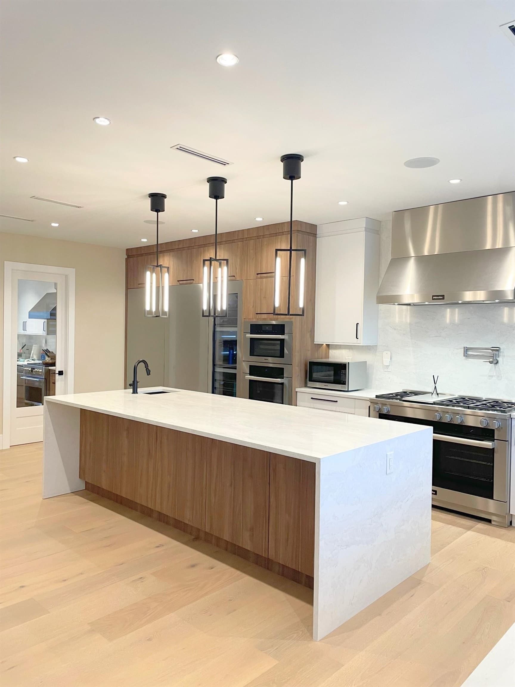 7158 Bayview Drive, Burnaby, V5A 4T3 — photo 5