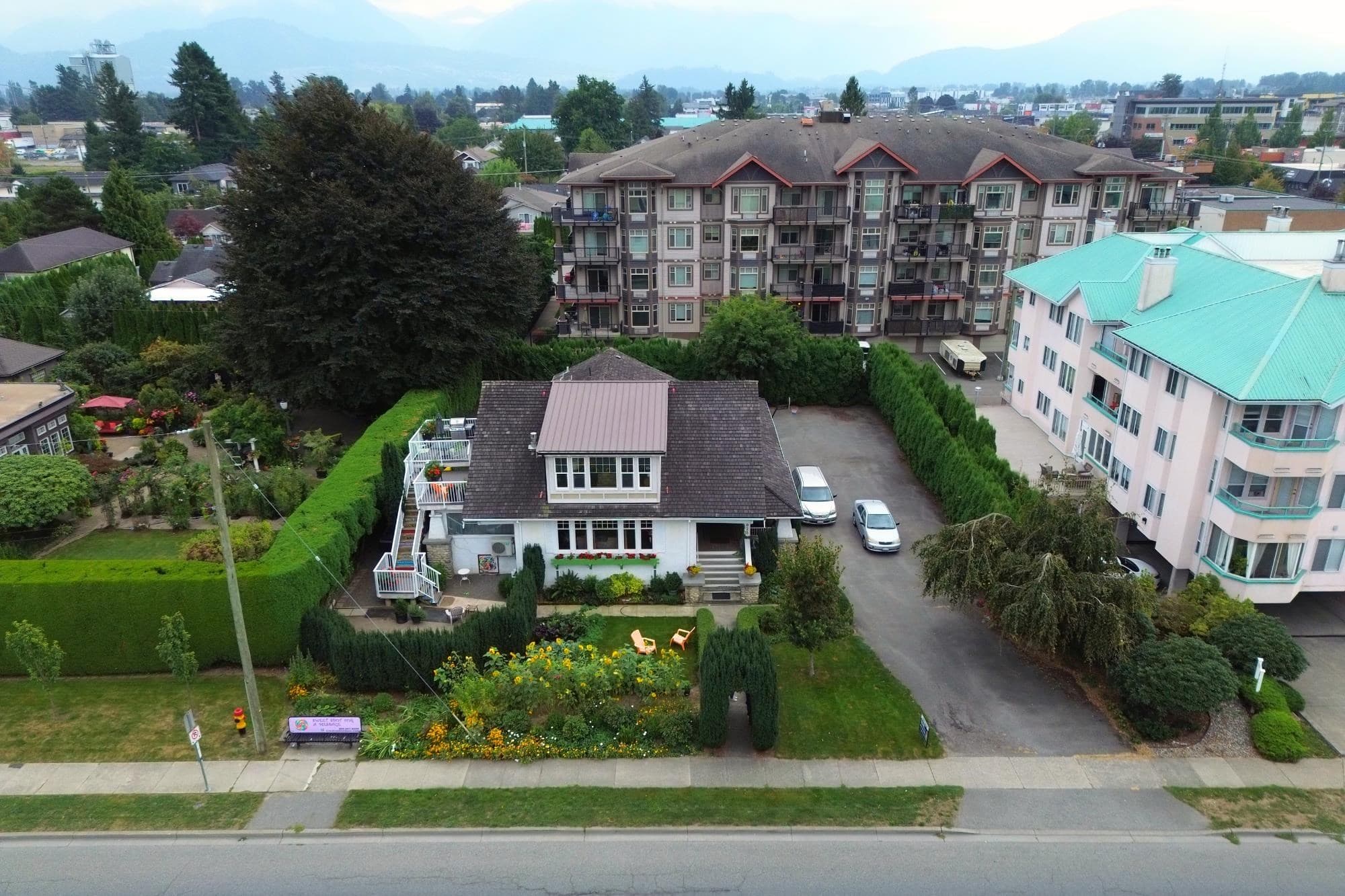 46028 First Avenue, Chilliwack, V2P 1W1 — photo 2