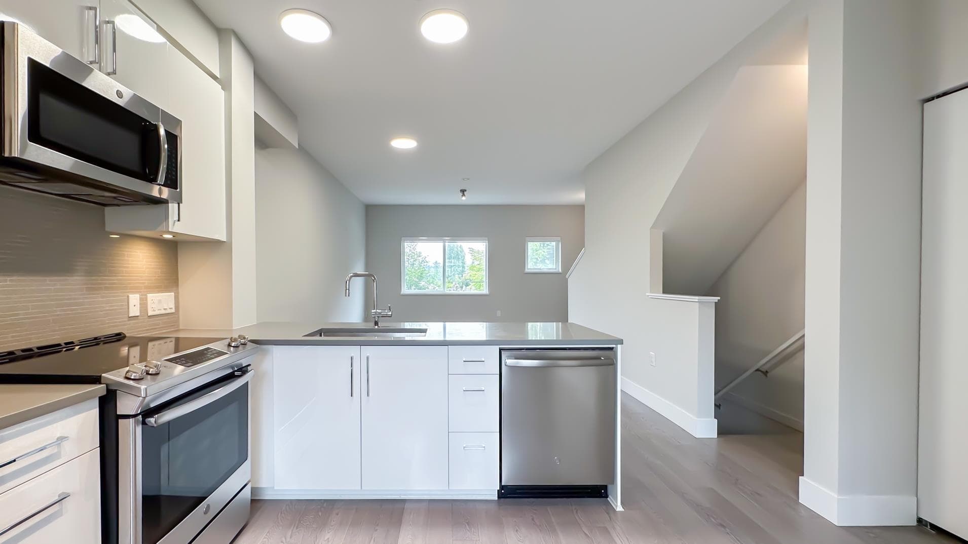 3 - 22600 Gilley Road, Richmond, V6V 1E4 — photo 1