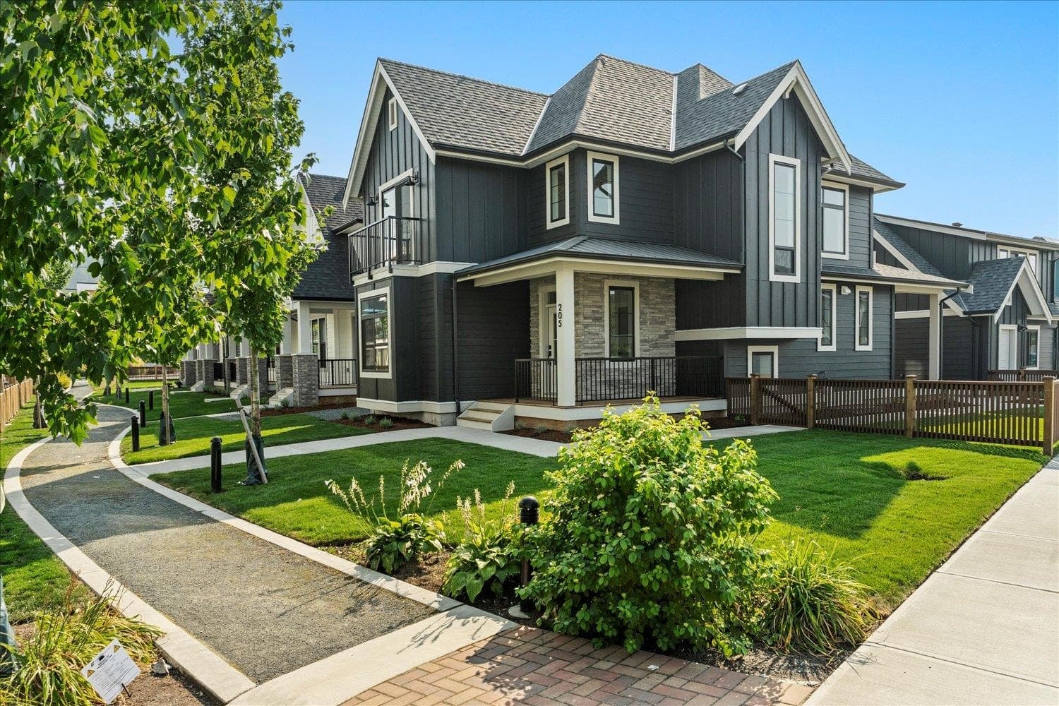 205 - 46211 Promontory Road, Chilliwack, V2R 6E4 — photo 1
