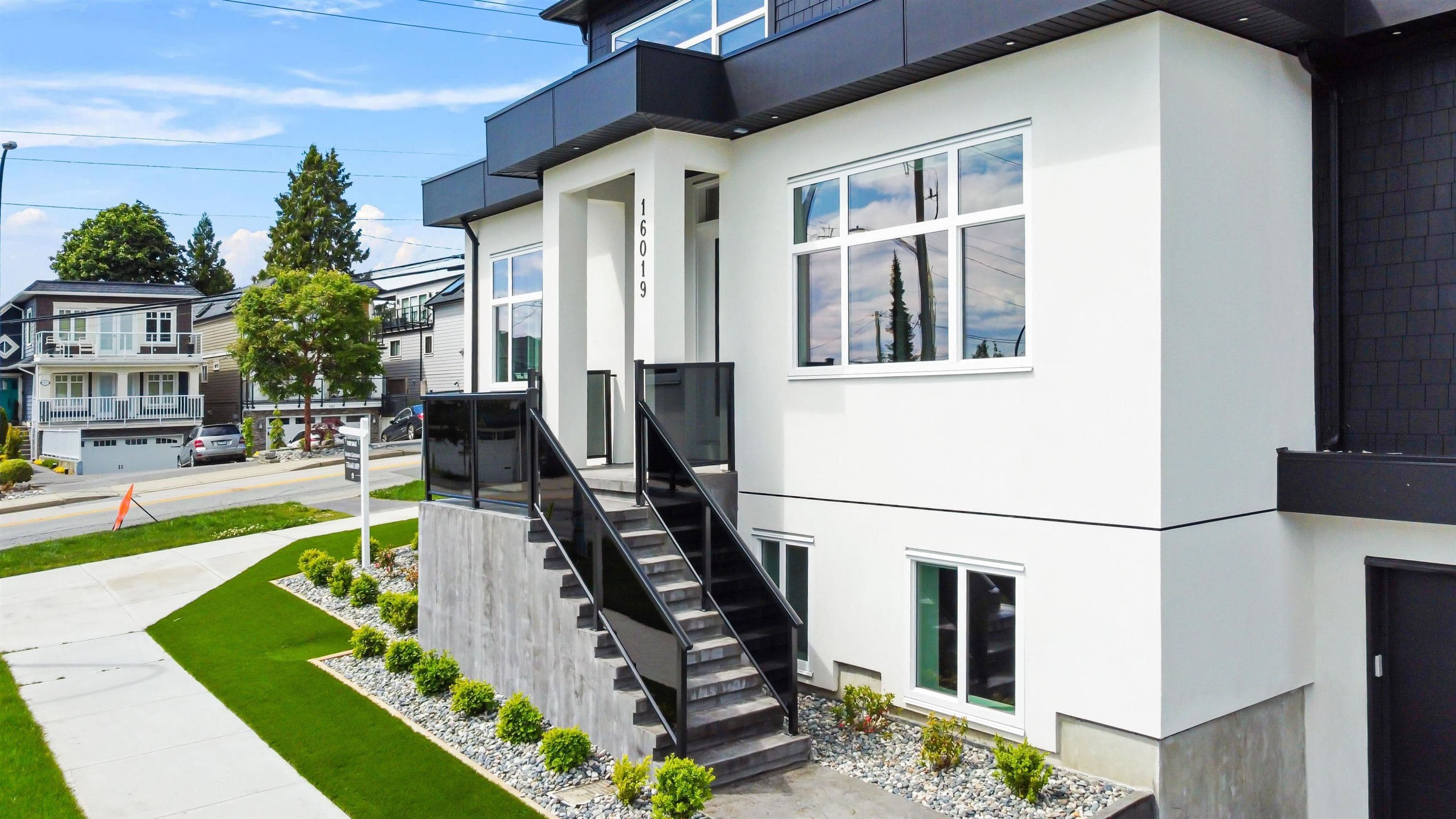 16019 9a Avenue, Surrey, V4A 4W5 — photo 2