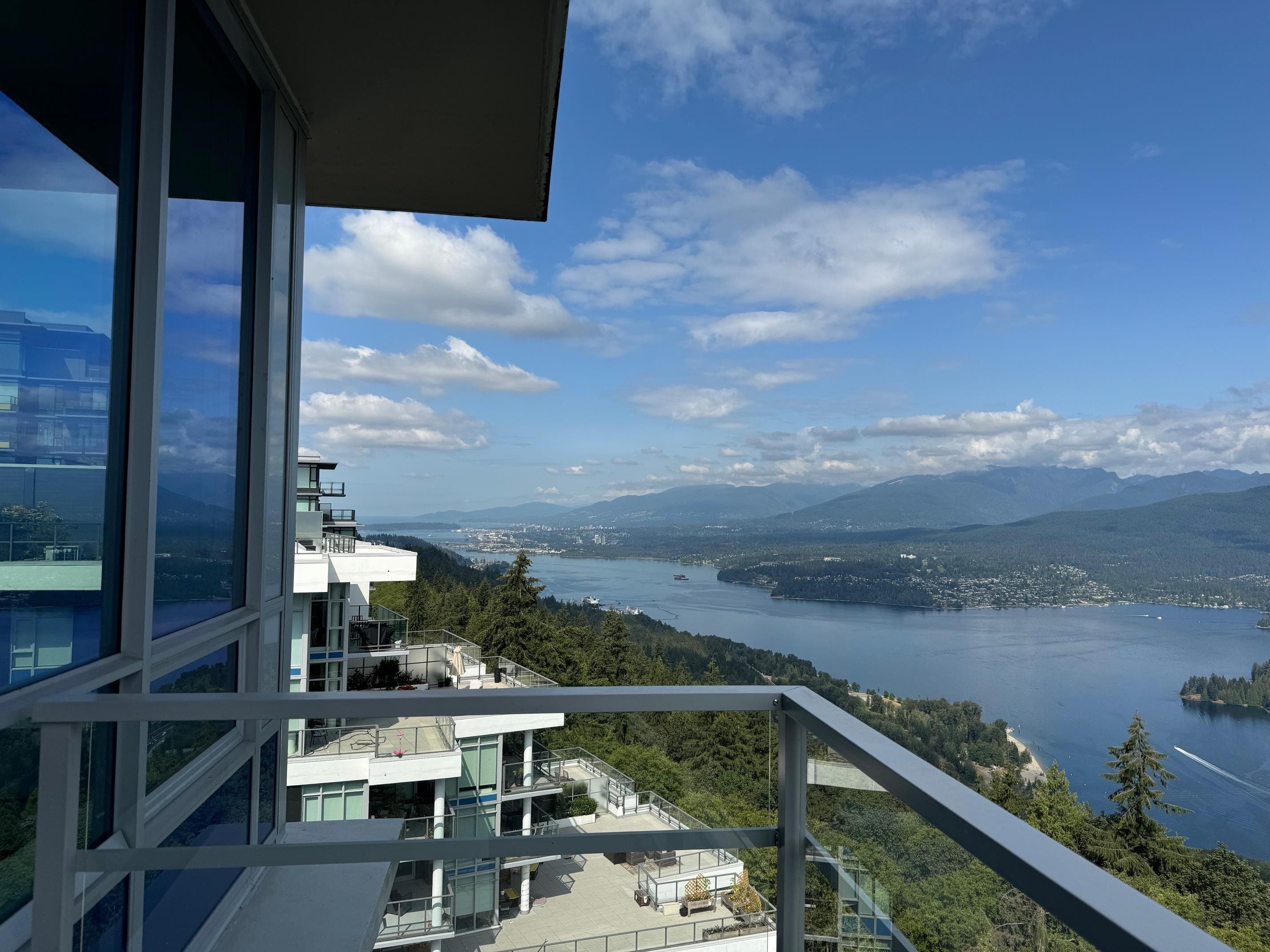 1702 - 9060 University Crescent, Burnaby