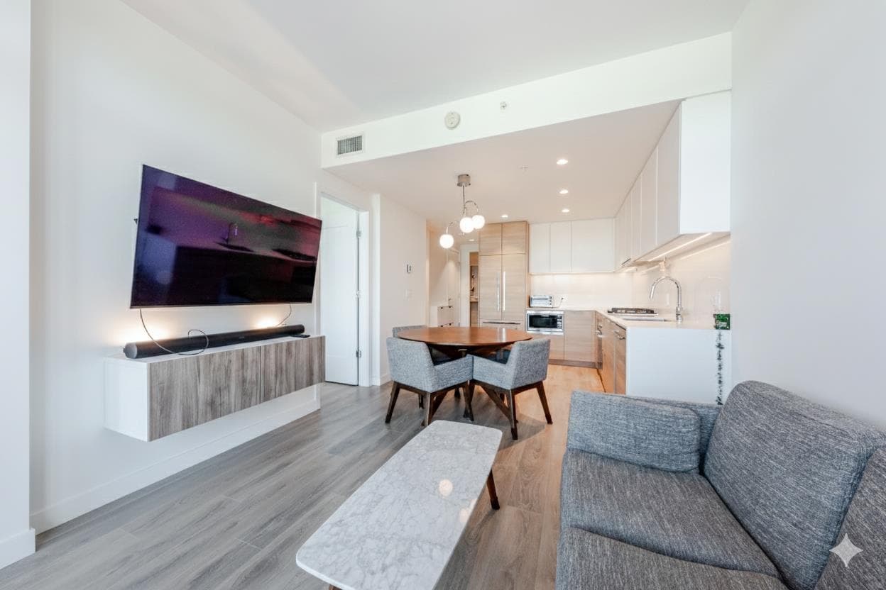 808 - 1045 Austin Avenue, Coquitlam, V3K 0G9 — photo 2