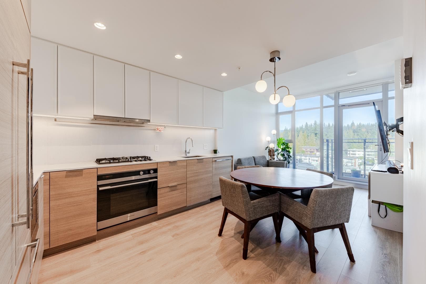 808 - 1045 Austin Avenue, Coquitlam, V3K 0G9 — photo 4