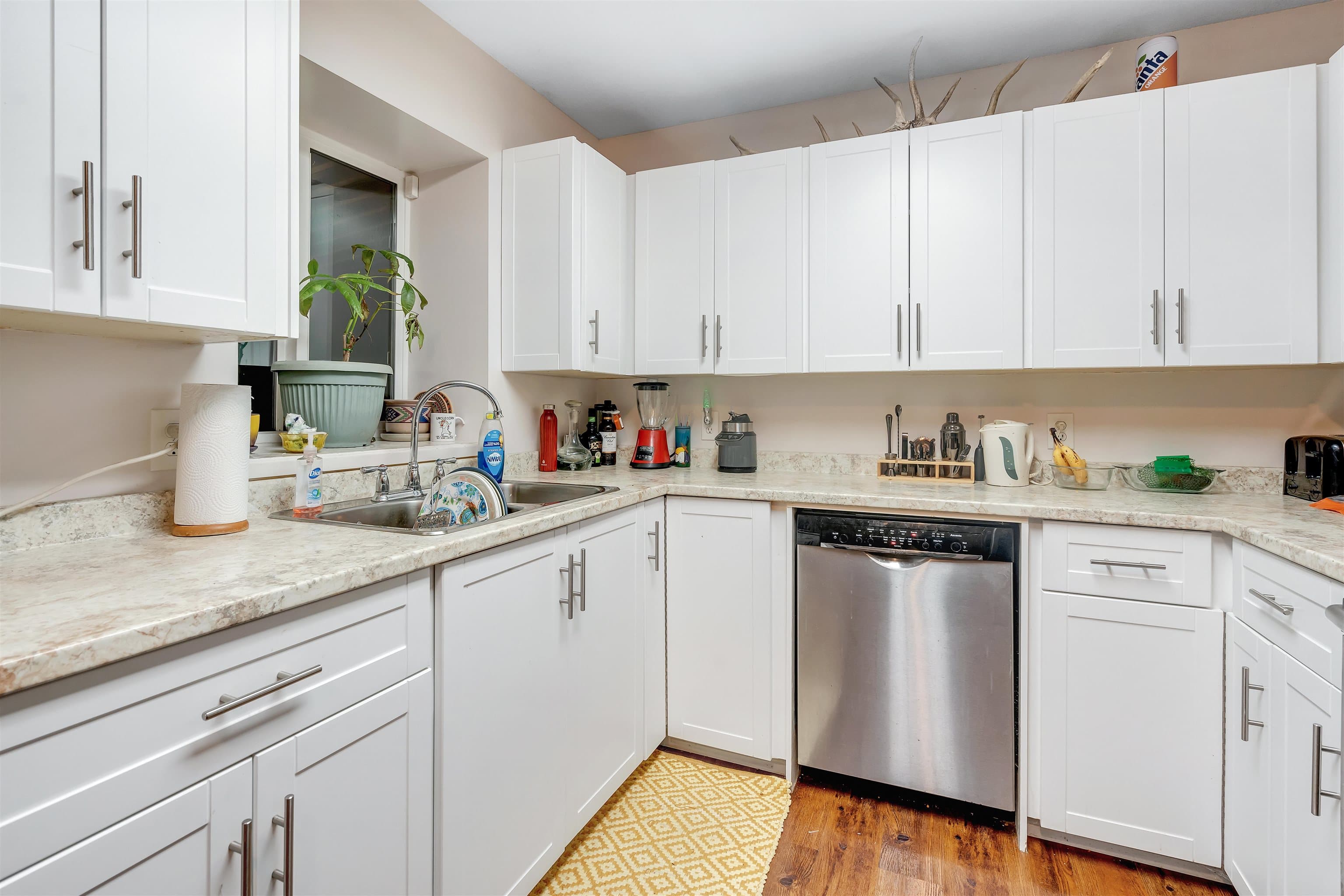 17440 61a Avenue, Surrey, V3S 6Y2 — photo 3