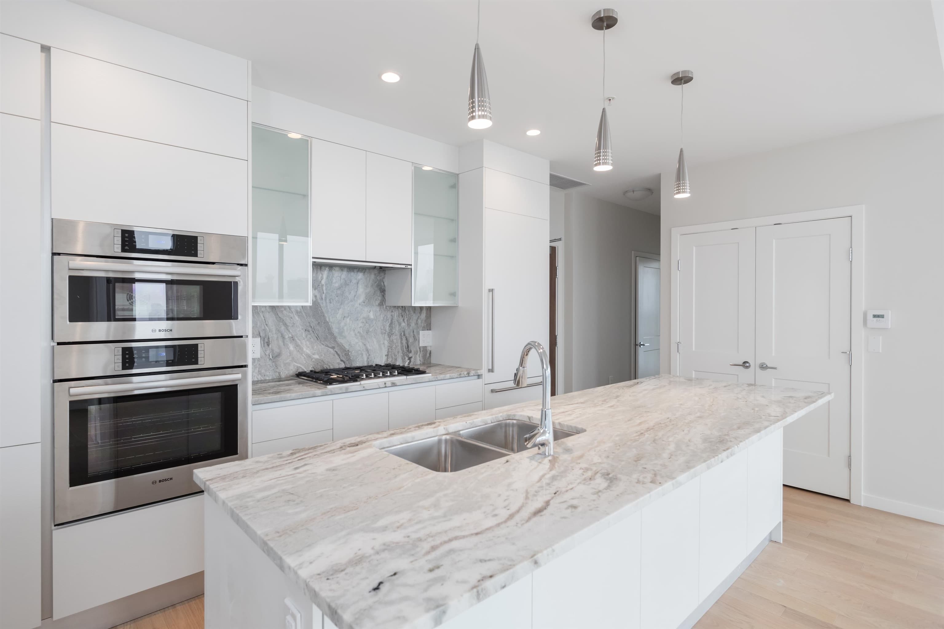 1803 - 1708 Ontario Street, Vancouver, V5T 0J7 — photo 5