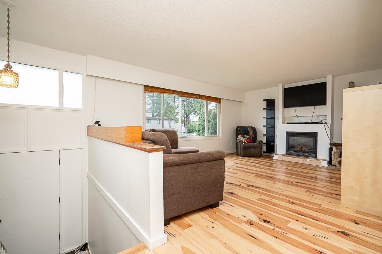 2995 268a Street, Langley, V4W 3B9 — photo 2