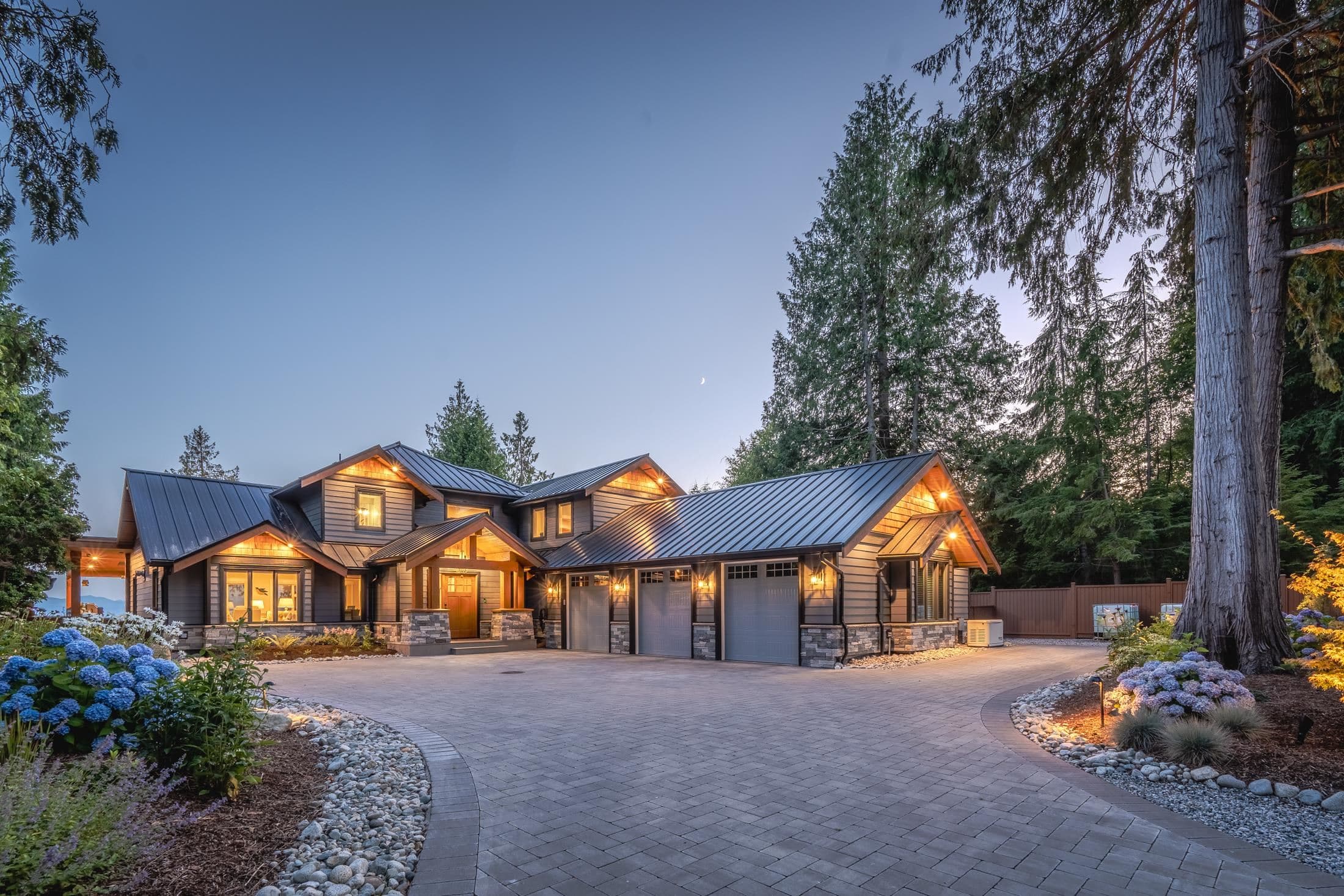7893 Redrooffs Road, Halfmoon Bay, V7Z 1A4 — photo 1