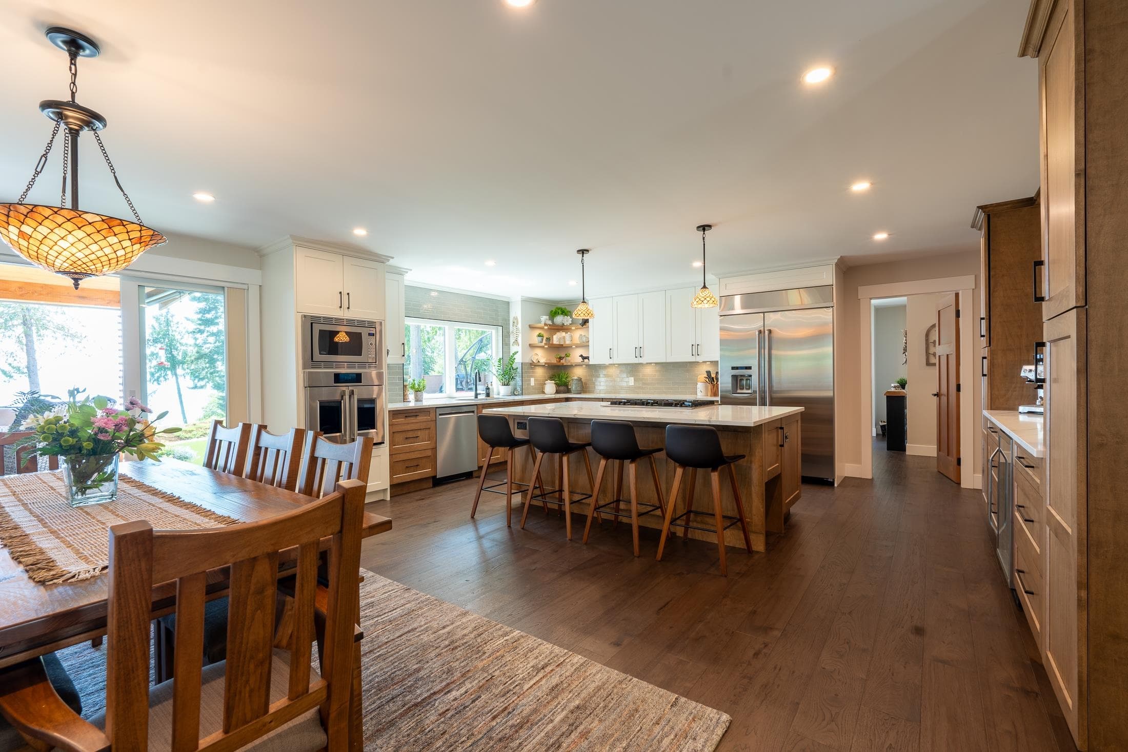 7893 Redrooffs Road, Halfmoon Bay, V7Z 1A4 — photo 4