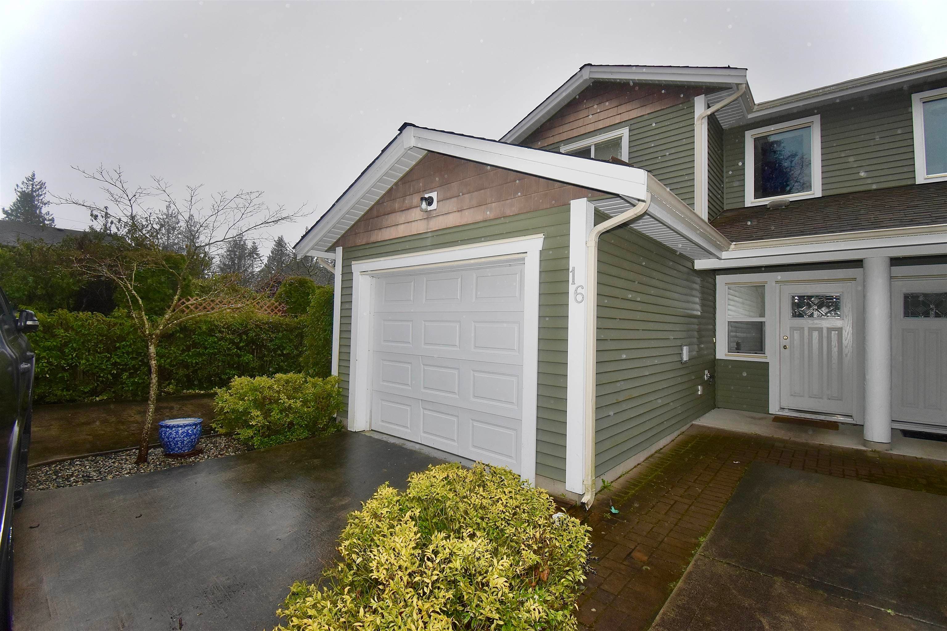 16 - 624 Shaw Road, Gibsons, V0N 1V8 — photo 2