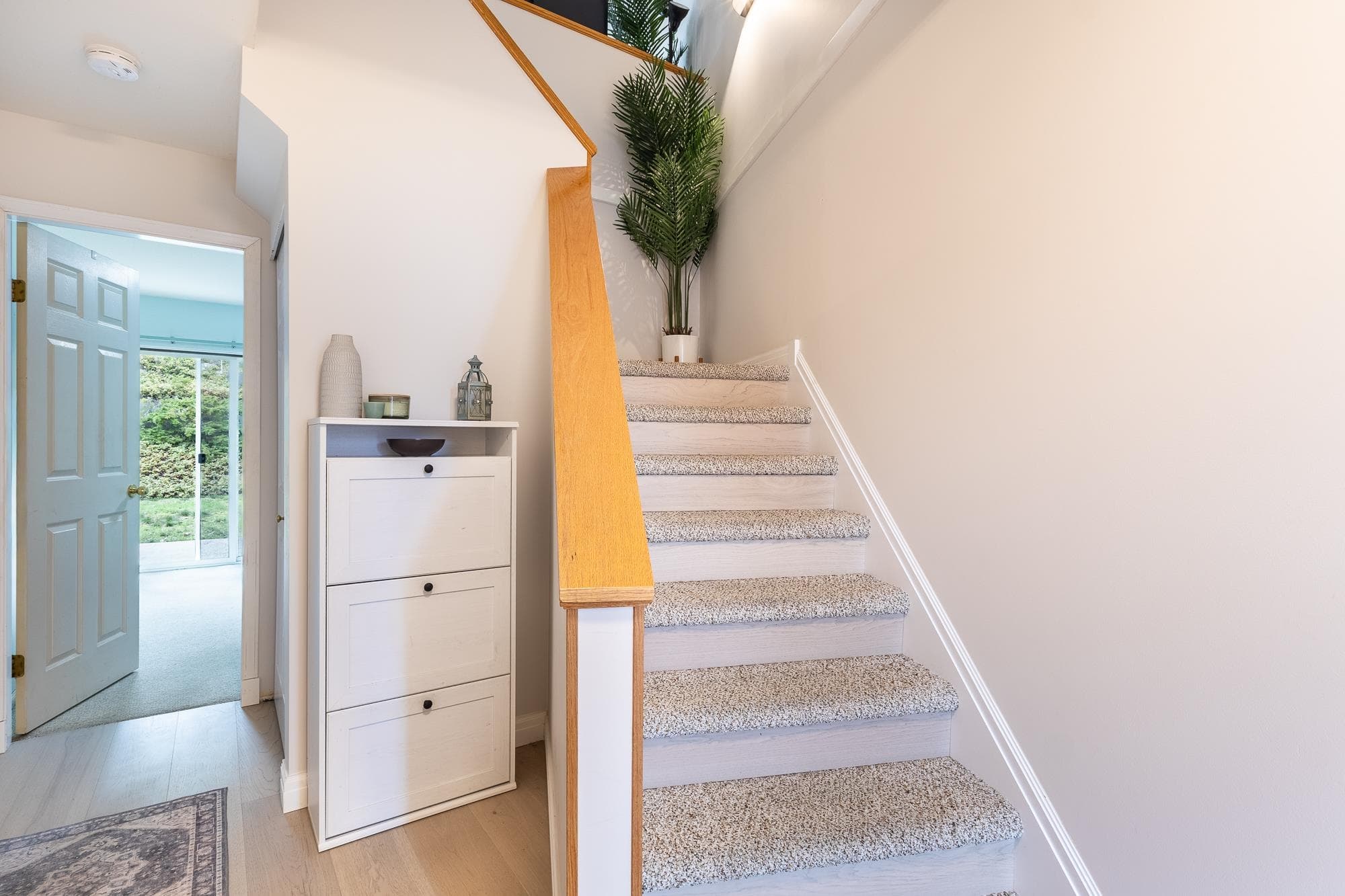 35 - 5761 Wharf Avenue, Sechelt, V0N 3A0 — photo 2