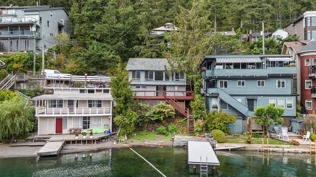 36 Lakeshore Drive, Cultus Lake, V2R 5A1 — photo 2