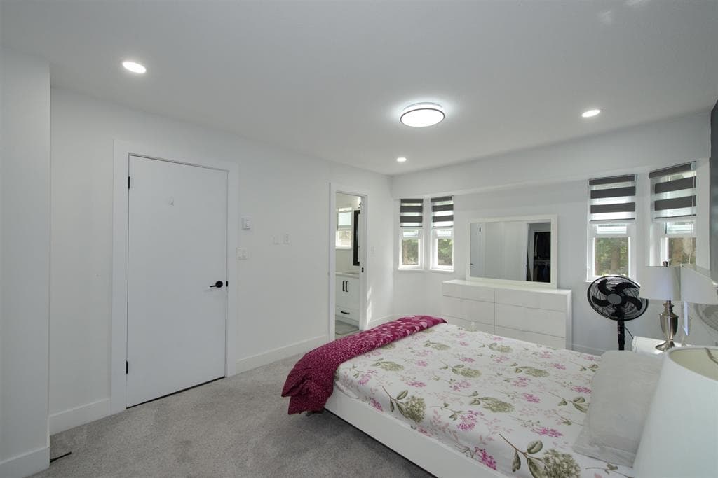6049 133a Street, Surrey, V3X 2K3 — photo 4
